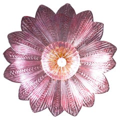  Gracieux plafonnier ou lustre en verre de Murano de couleur rose améthyste.