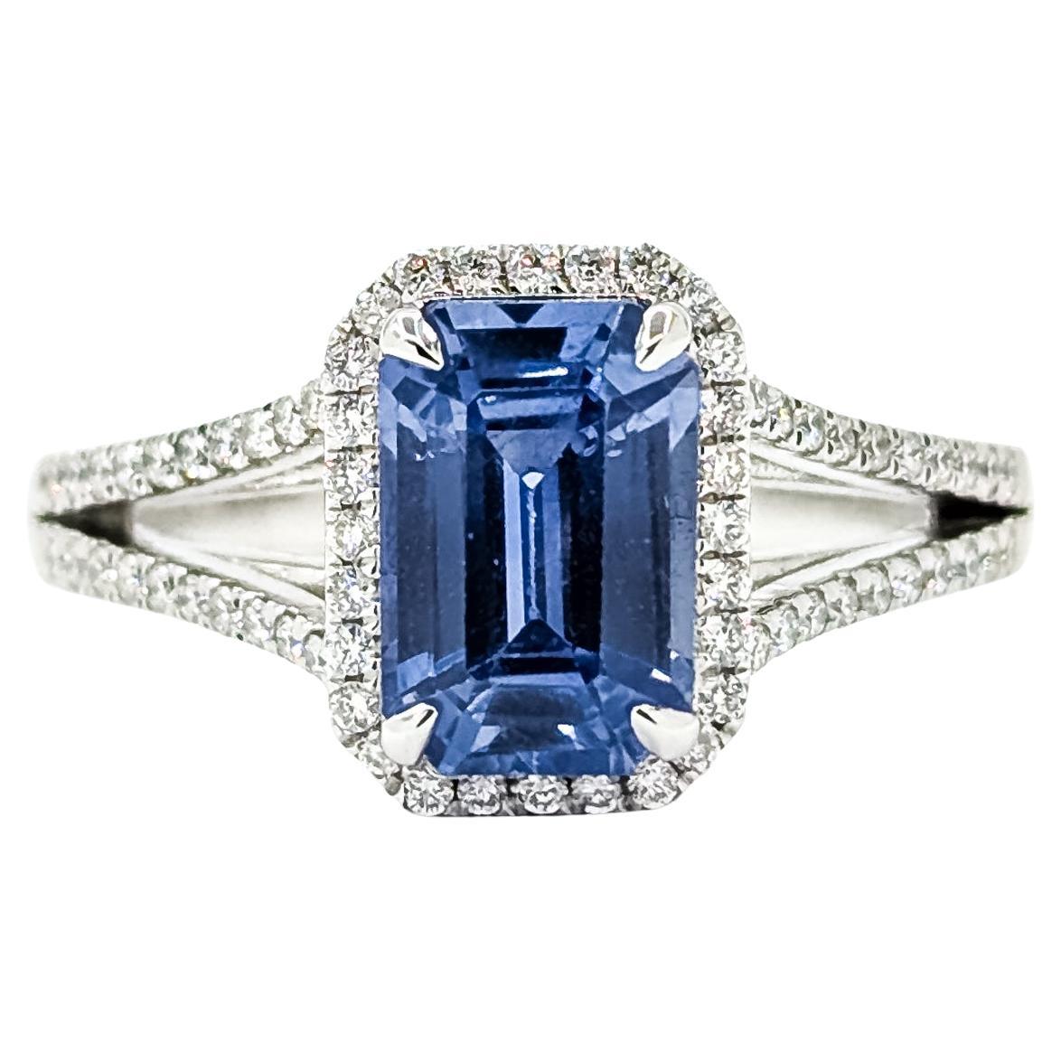 Gracieuse bague en saphir et diamant en platine