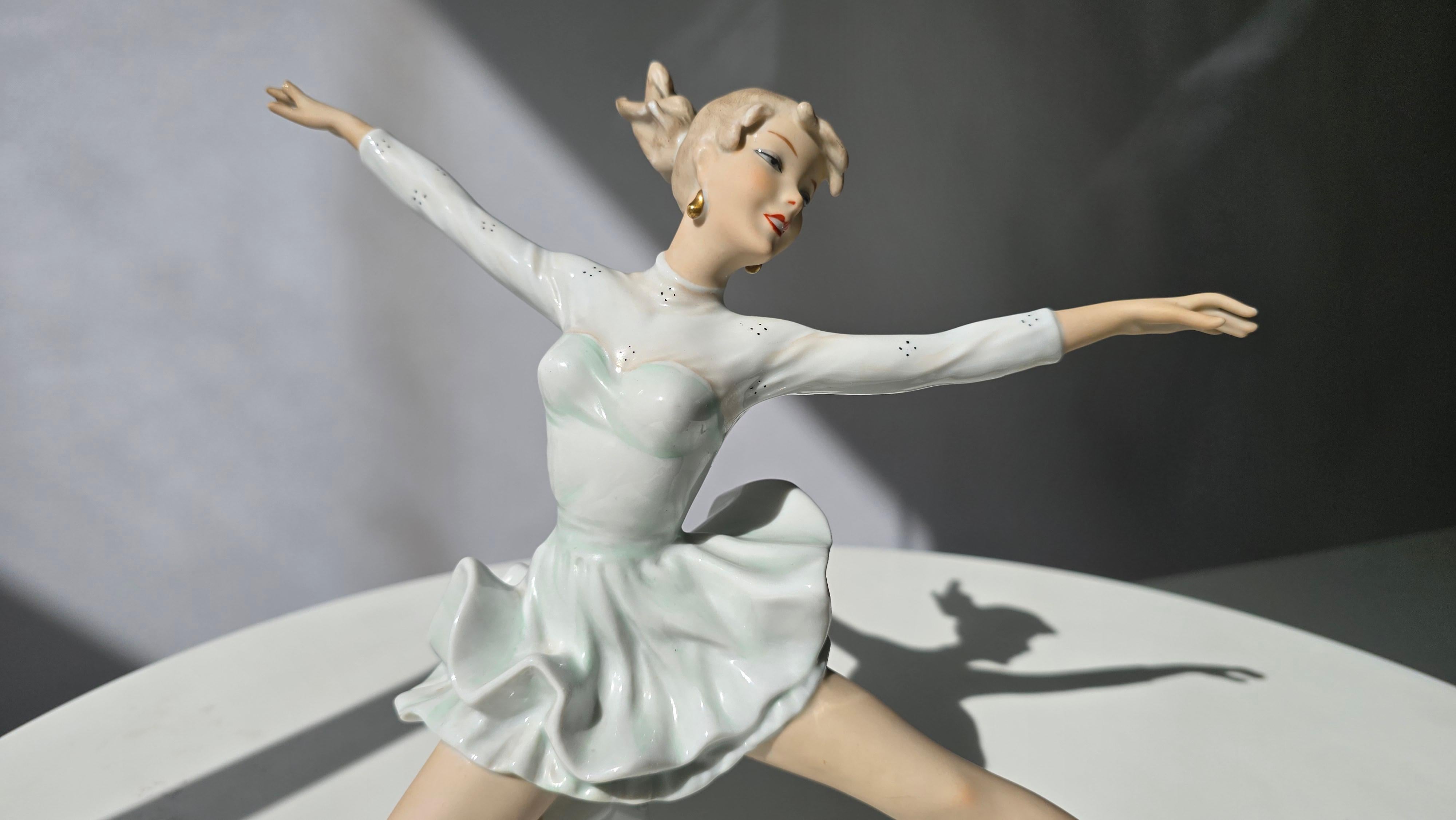Graceful Wallendorf Ice Skater Figurine, Germany, 1950s – Large Model For Sale 9