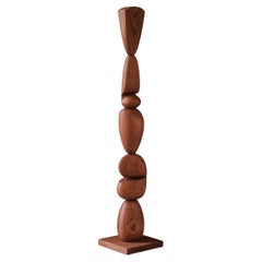 Gracieux Totem en bois debout Stand No24, Collection Escalona de NONO