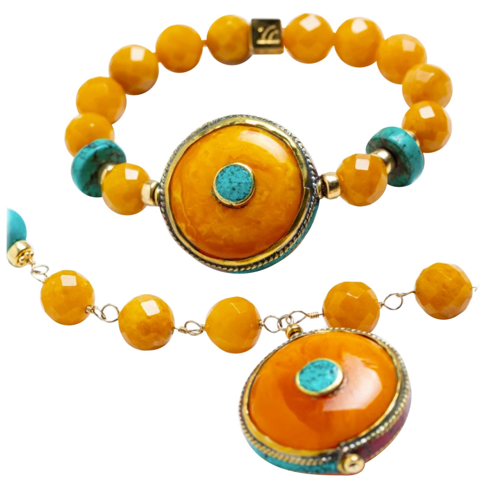 Golden Jade and Turquoise Gracia Gold Bracelet For Sale