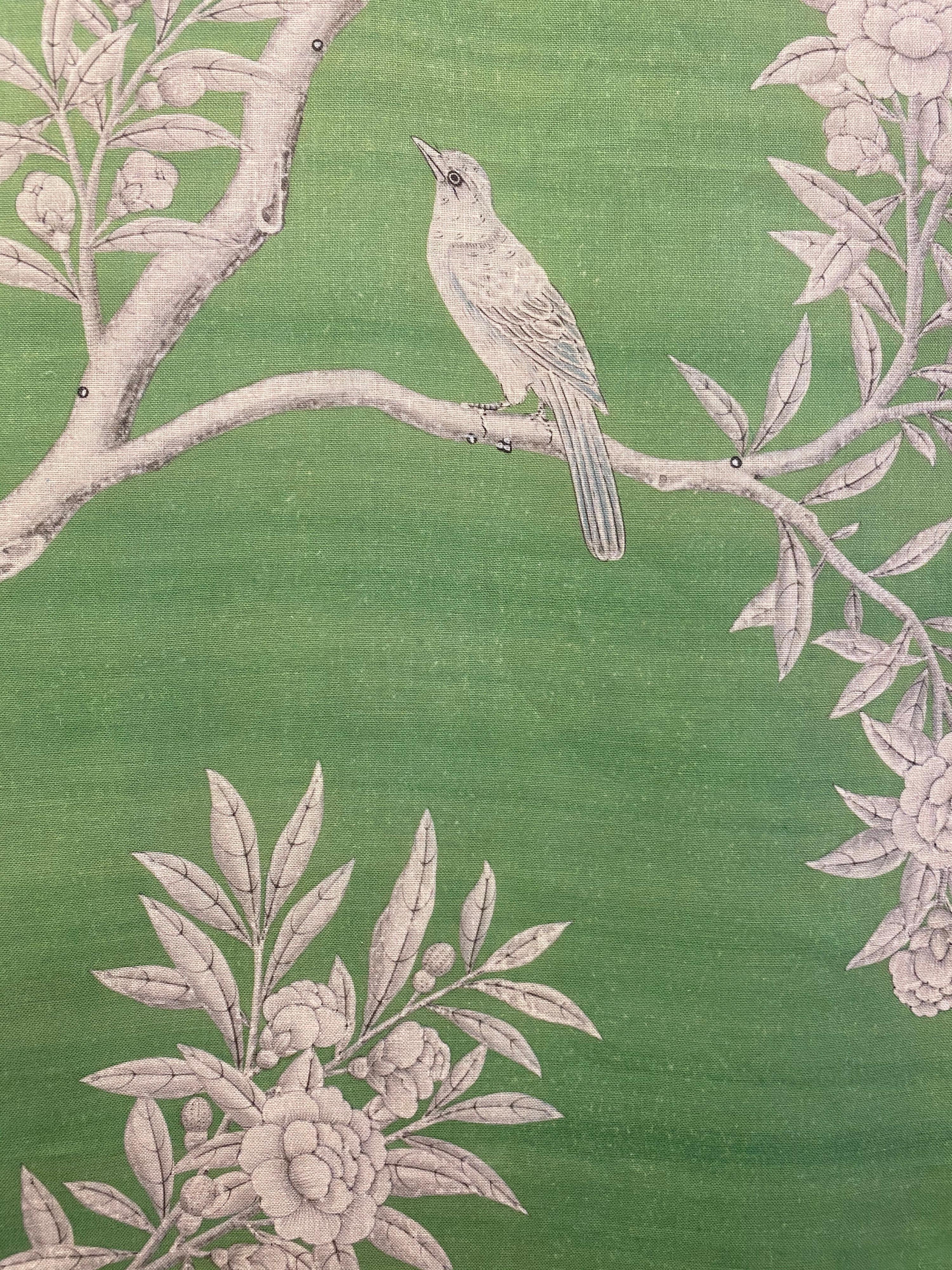 Contemporary Gracie Chinoiserie Greenfield Pattern Printed Linen Fabric For Sale