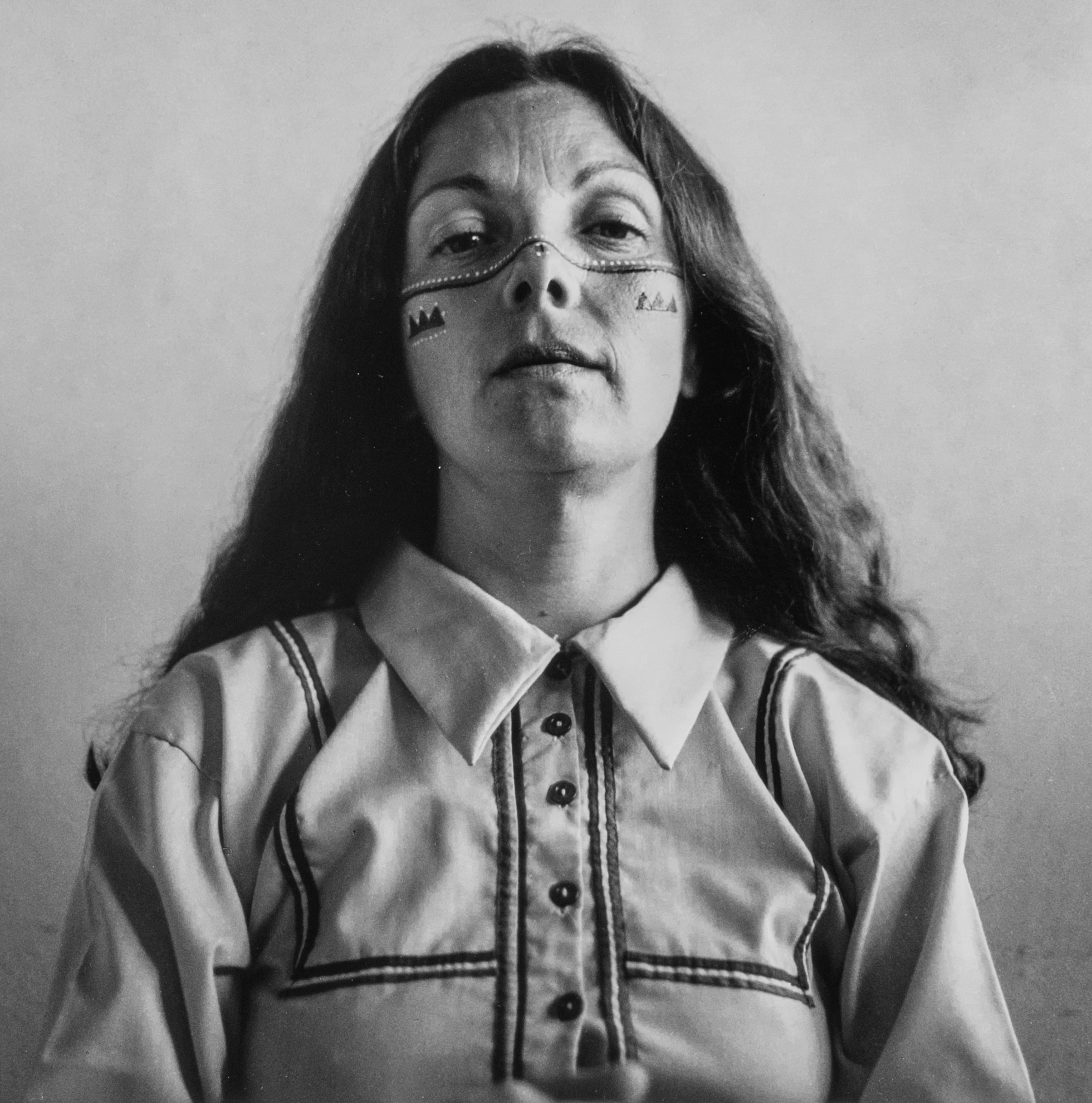 Graciela Iturbide Black and White Photograph - Autorretrato Como Seri [self-portrait As Seri], Sonoran Desert, 1979