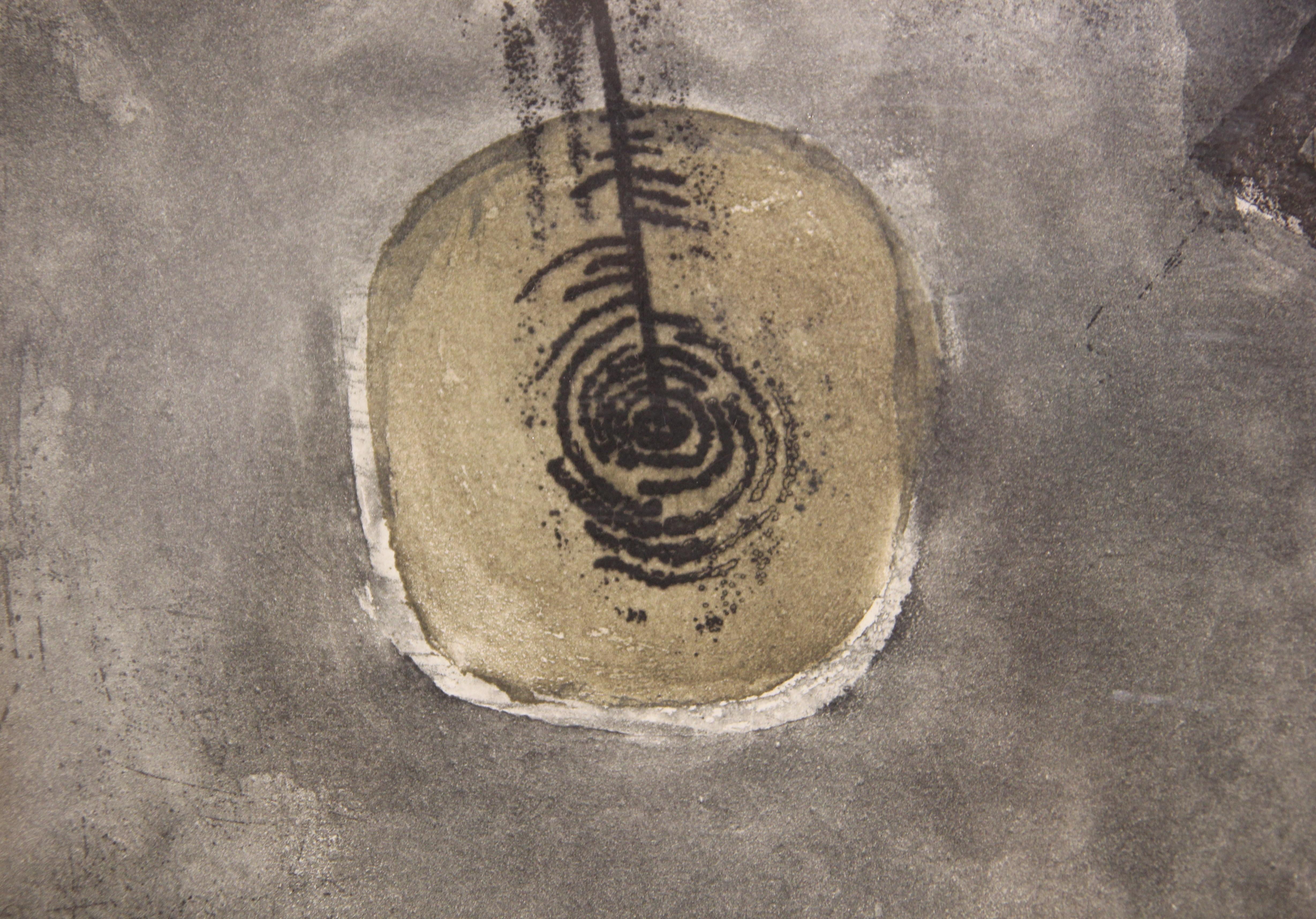 Lithographie abstraite moderne aux tons gris de l'artiste bolivienne Graciela Rodo Boulanger. L'œuvre met en scène deux enfants dans une charrette tirée par un cheval sur un fond gris sourd. Signé et édité par l'artiste dans la marge inférieure du