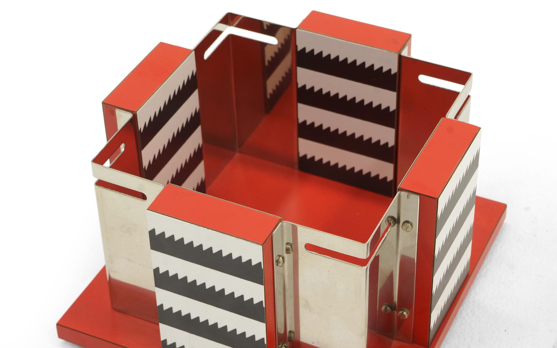 Lacquered Gracieux Accueil Box from Objects for the Electronic Age by Nathalie du Pasquier