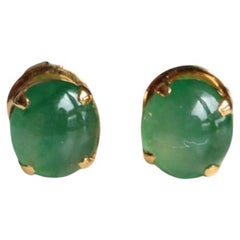 Grade A Jadeite Jade Stud earring in 18k solid gold (5.75x5.28 mm T1.34g)
