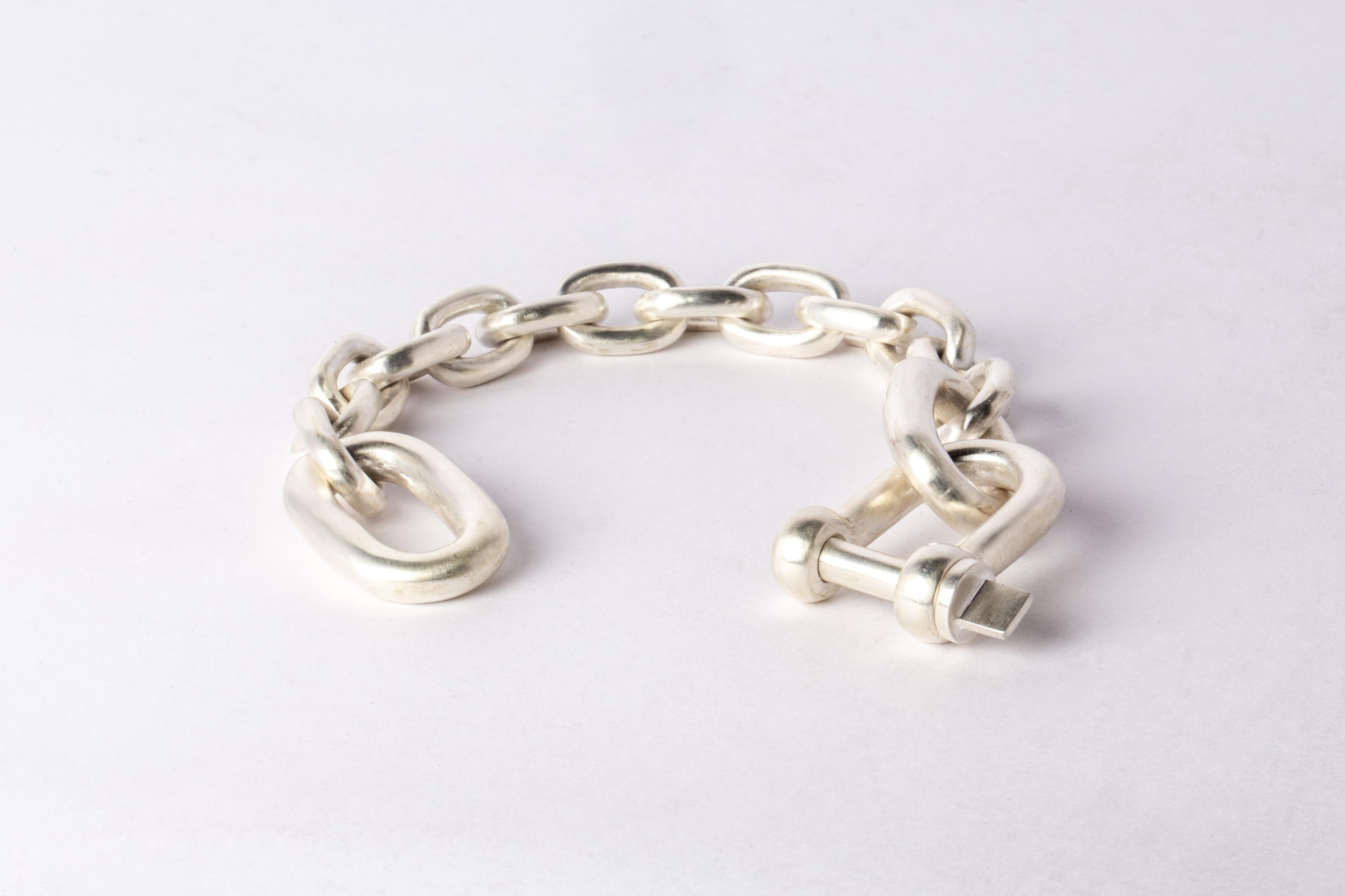 Grade Chain Charm Bracelet (MA) In New Condition For Sale In Paris, FR