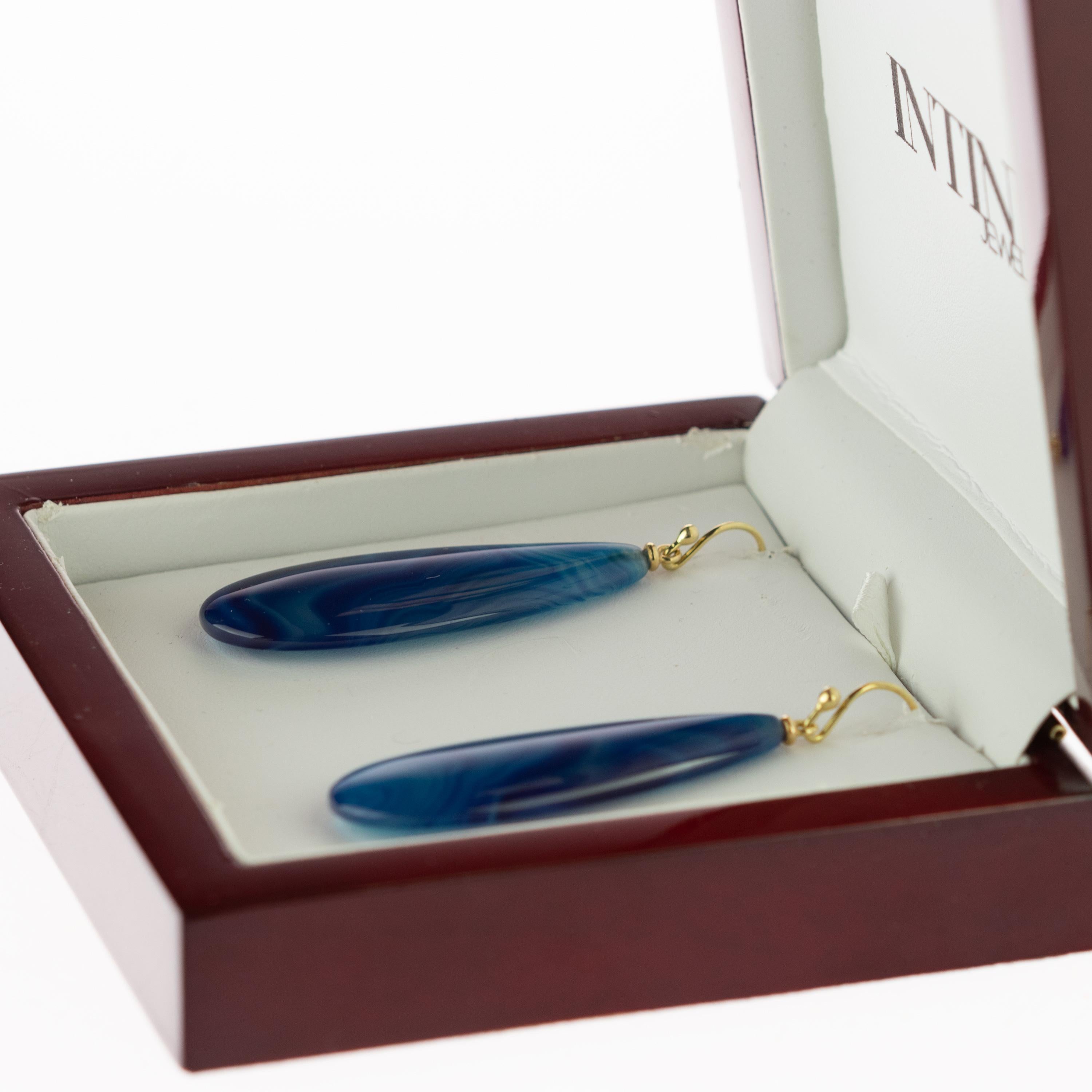 Women's Gradient Blue Agate 18 Karat Yellow Gold Pear Tear Drop Hook Craft Earrings
