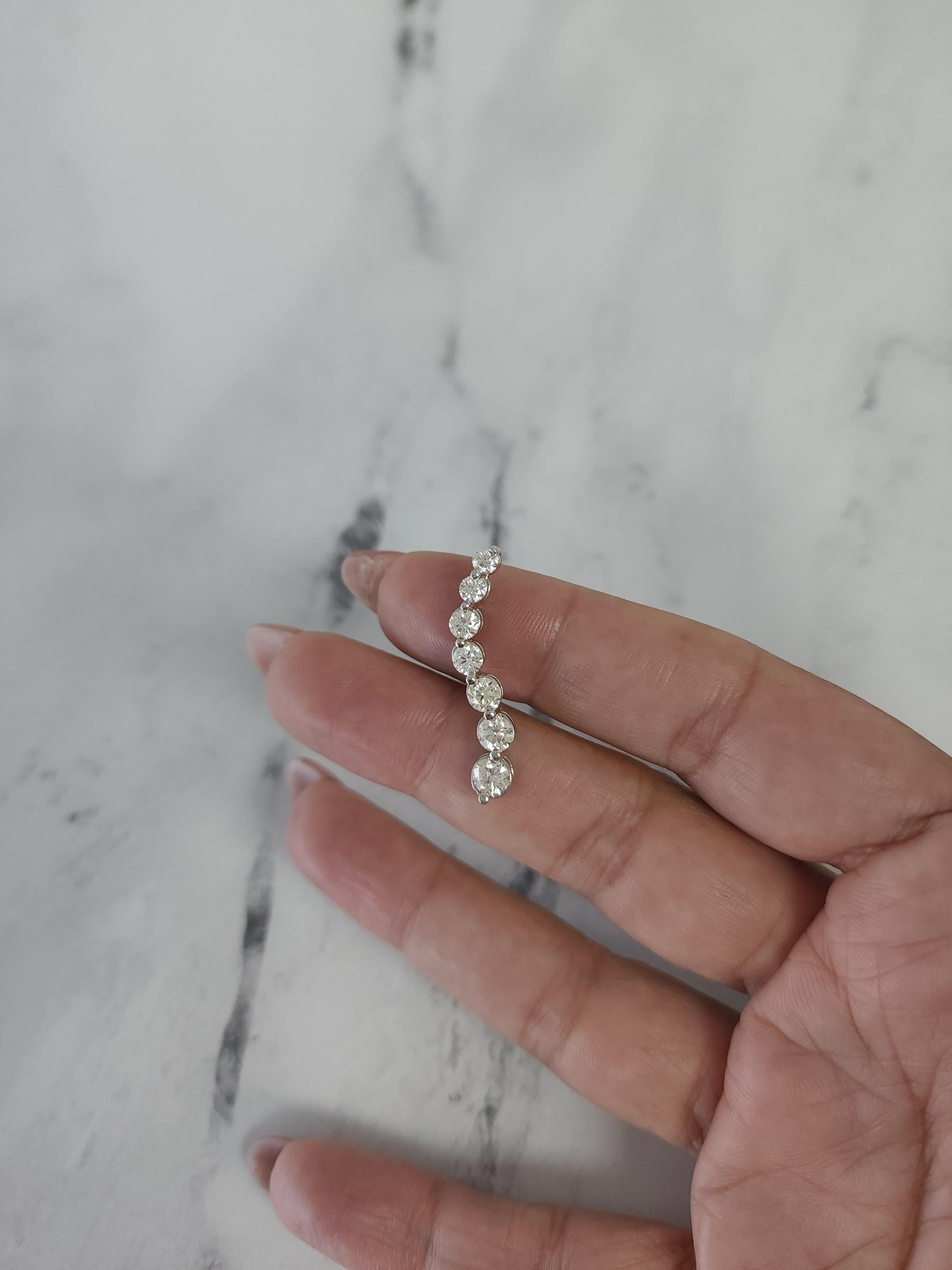 Round Cut Gradient Diamond Journey Necklace 1.53cttw 14k White Gold For Sale