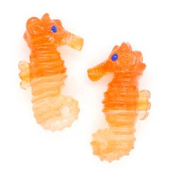 Par de Pendientes de Talla de Caballito de Mar de Cornalina Natural Naranja Degradado