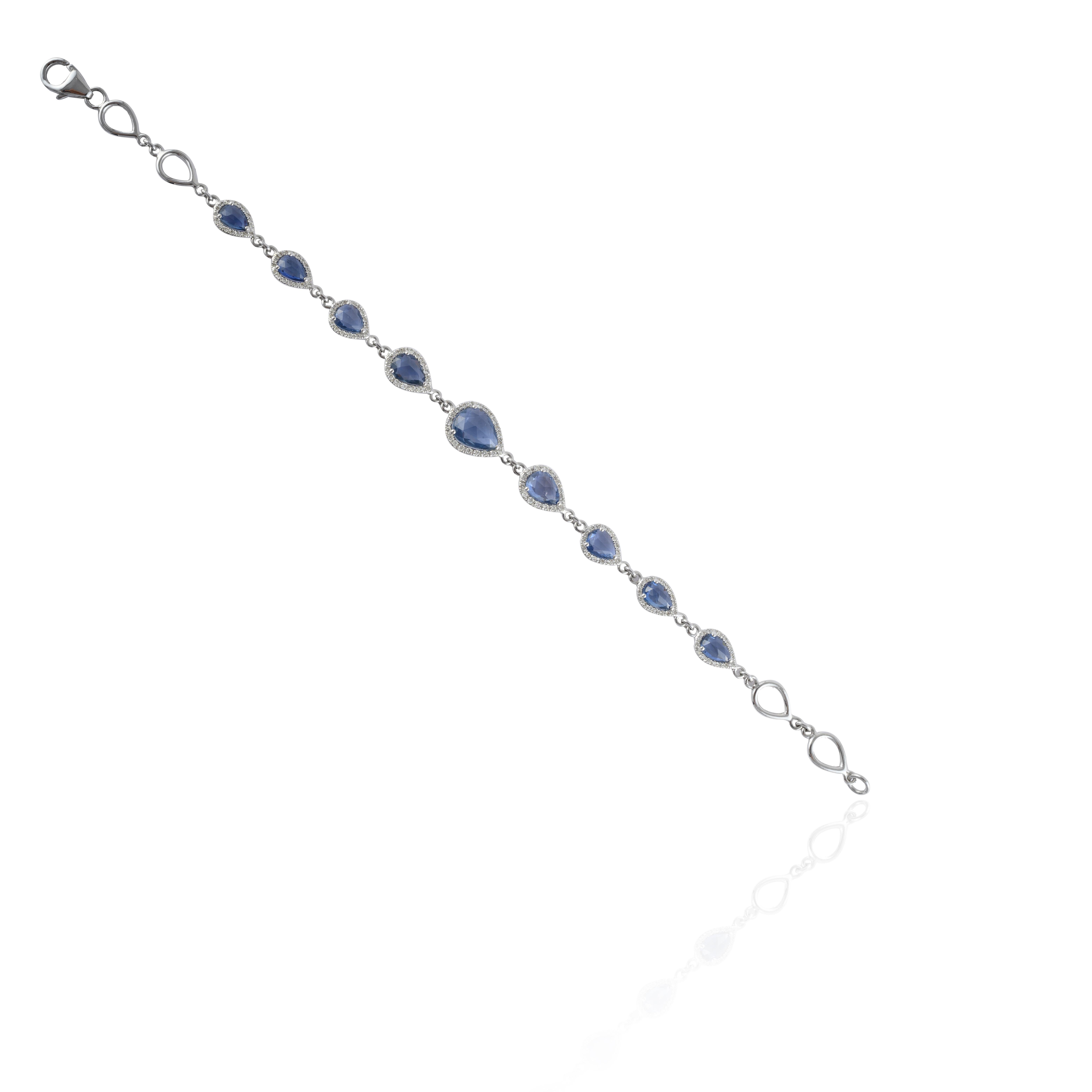 Bracciale con zaffiri taglio pera e diamanti a raggiera in oro bianco 14 carati In condizioni Nuovo in vendita a New York, NY