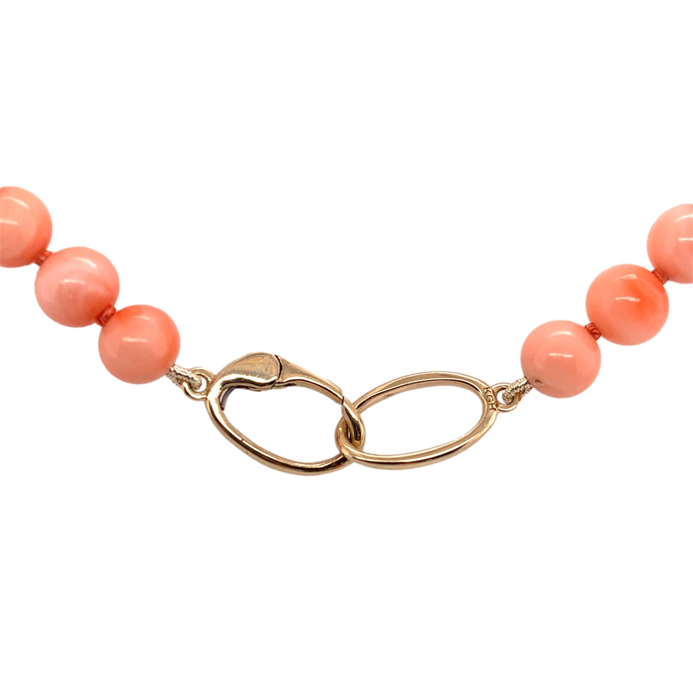 Contemporaneo Collana di perle di corallo naturale graduate da 11,7 mm a 5,5 mm con chiusura a 14 carati da 24,5
