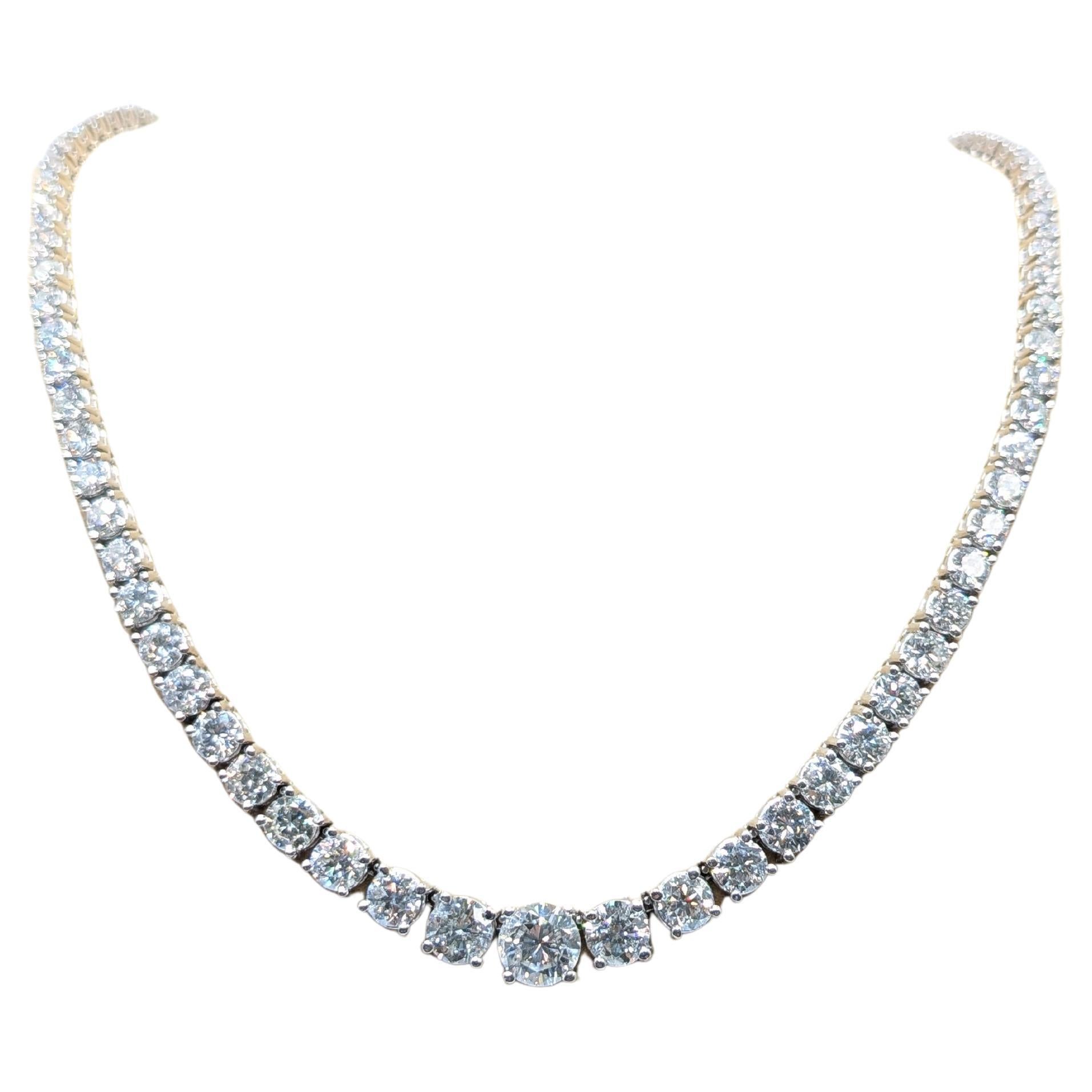 Graduated All Natural Round Cut Diamond Tennis Necklace in White Gold For Sale