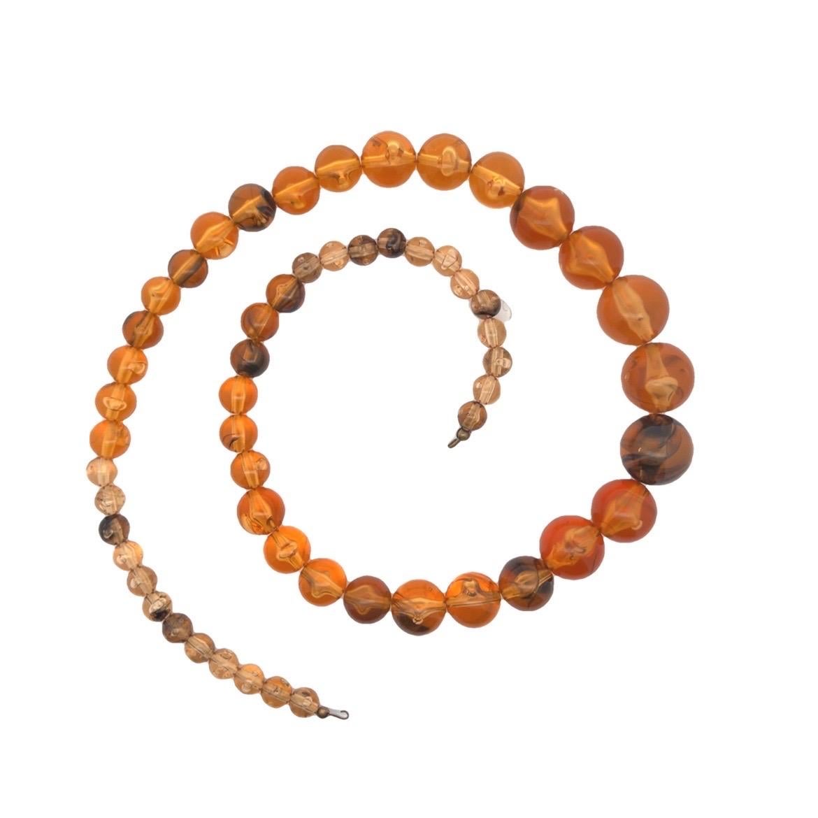 Graduated Amber Bead Necklace For Sale 1