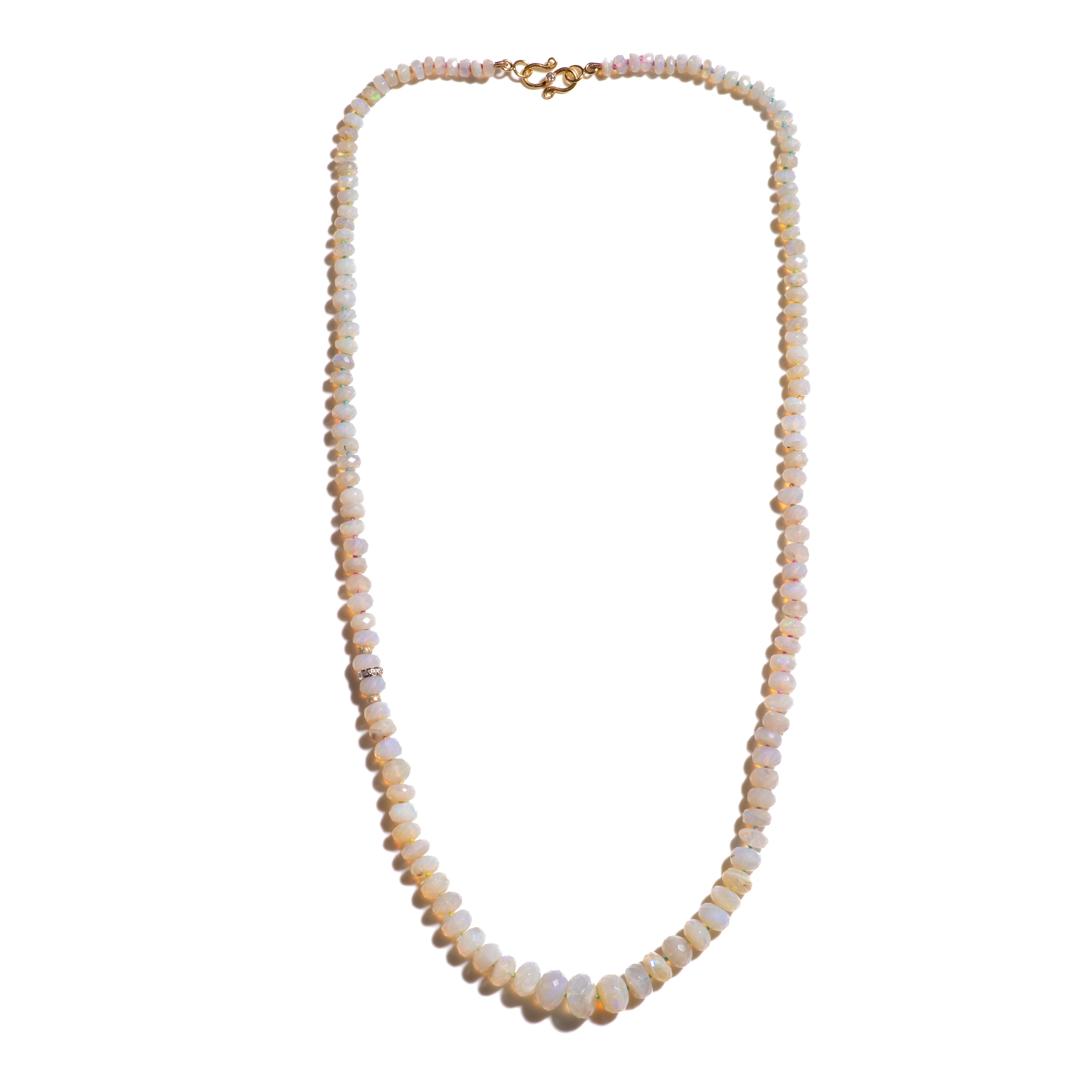 Abgestufte australische Lightning Ridge Opal-Halskette aus 18 Karat Gold mit Diamanten