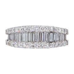 Graduated Baguette and Round Brilliant Diamond Band