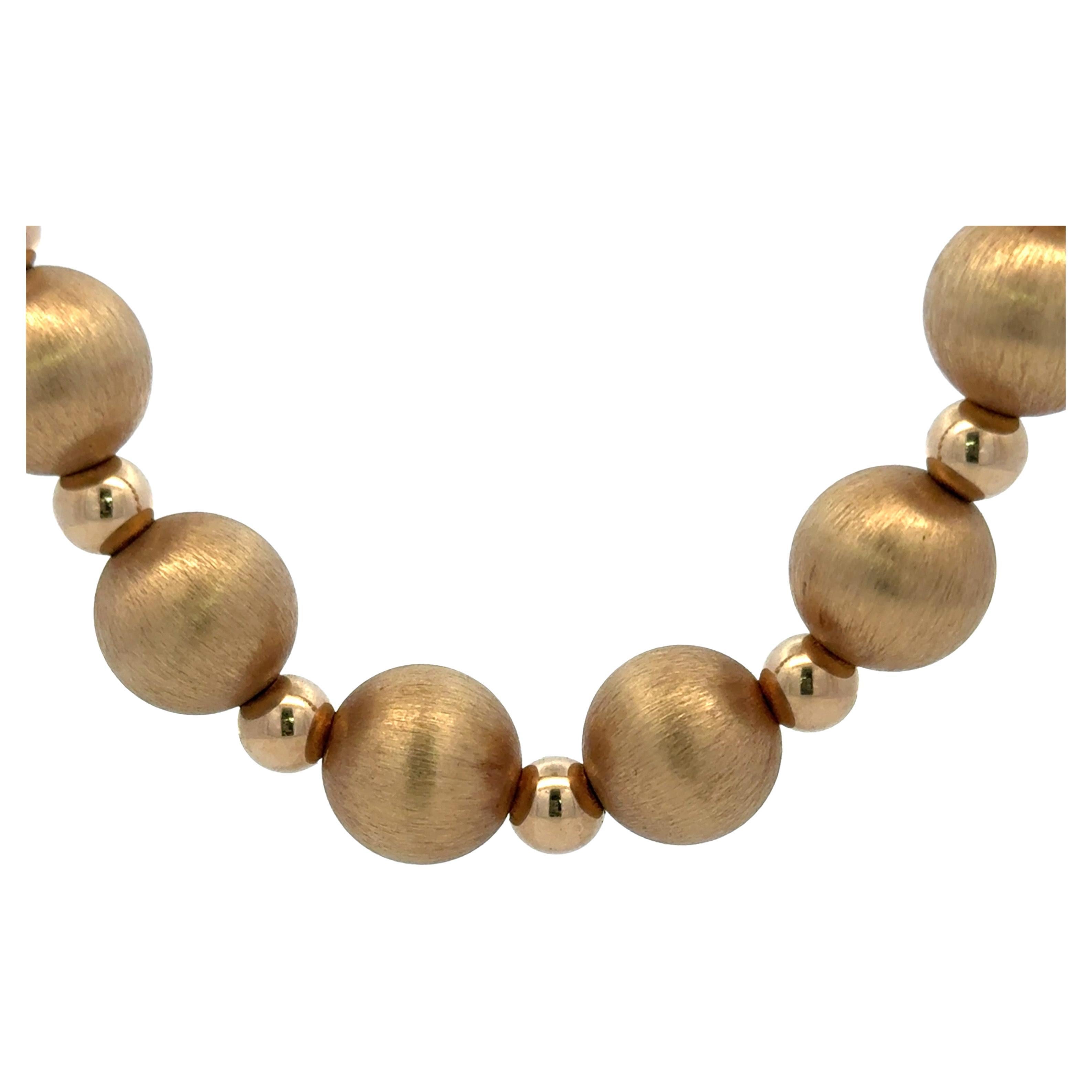 Contemporaneo Collana con motivo a sfera graduata, spazzolata e lucidata a specchio in oro 14 carati 14,9 grammi in vendita