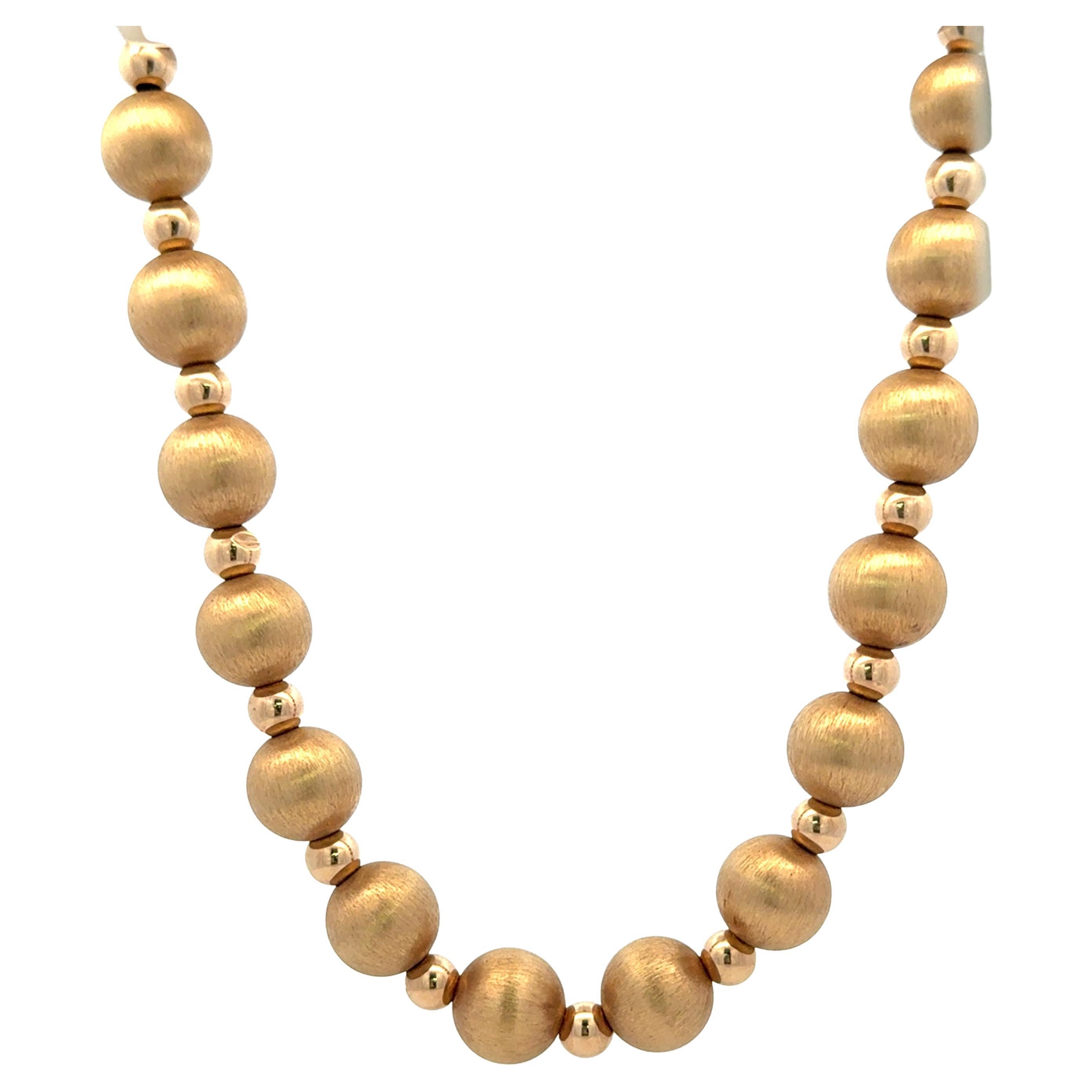 Collana con motivo a sfera graduata, spazzolata e lucidata a specchio in oro 14 carati 14,9 grammi In condizioni Nuovo in vendita a New York, NY