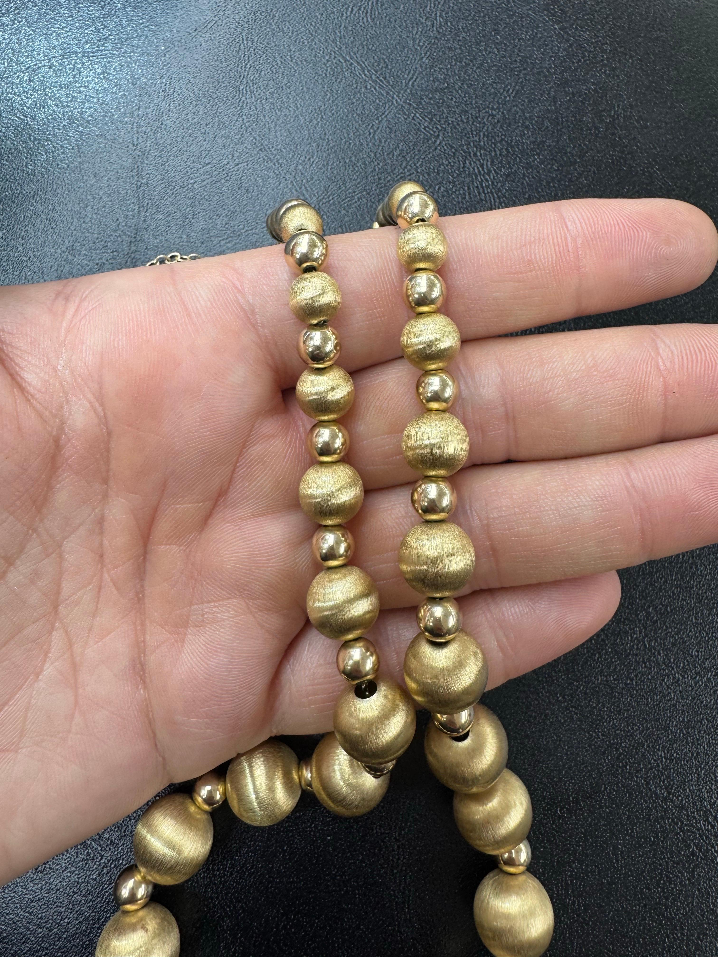 Collana con motivo a sfera graduata, spazzolata e lucidata a specchio in oro 14 carati 14,9 grammi in vendita 4