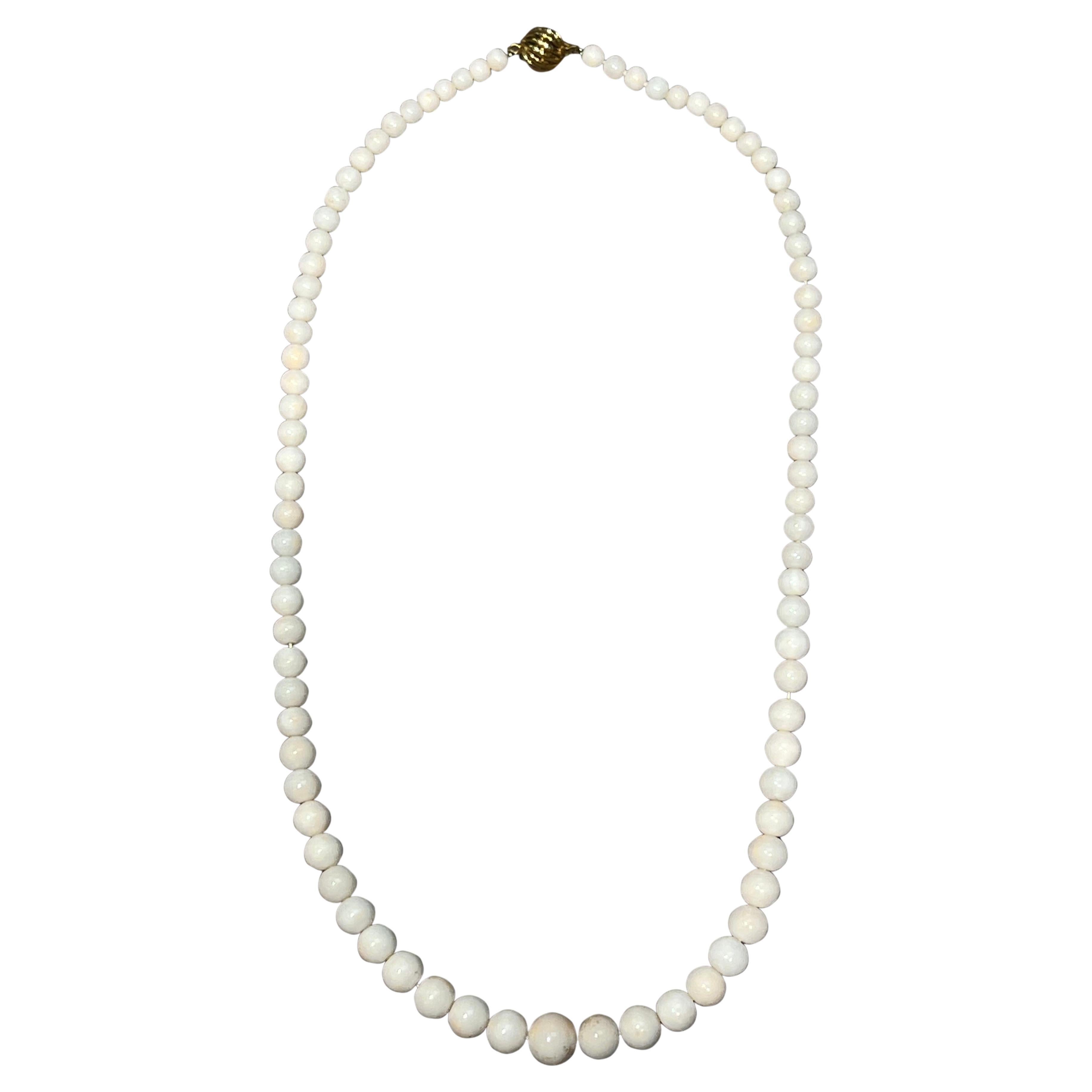Graduated Coral Beaded Necklace