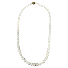 Graduated Coral Beaded Necklace