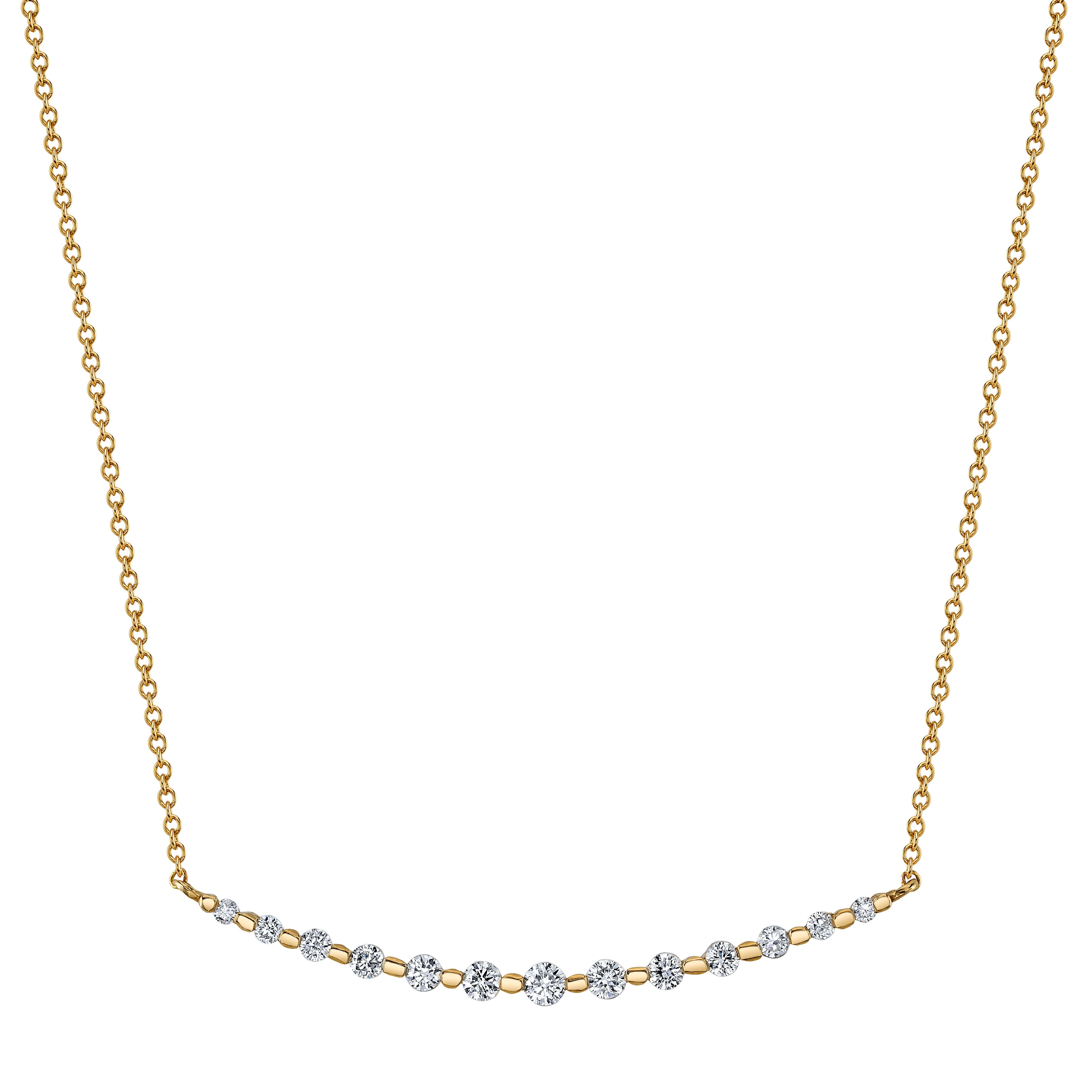 Collar Graduado de Diamantes de Oro Amarillo de 14 K en venta