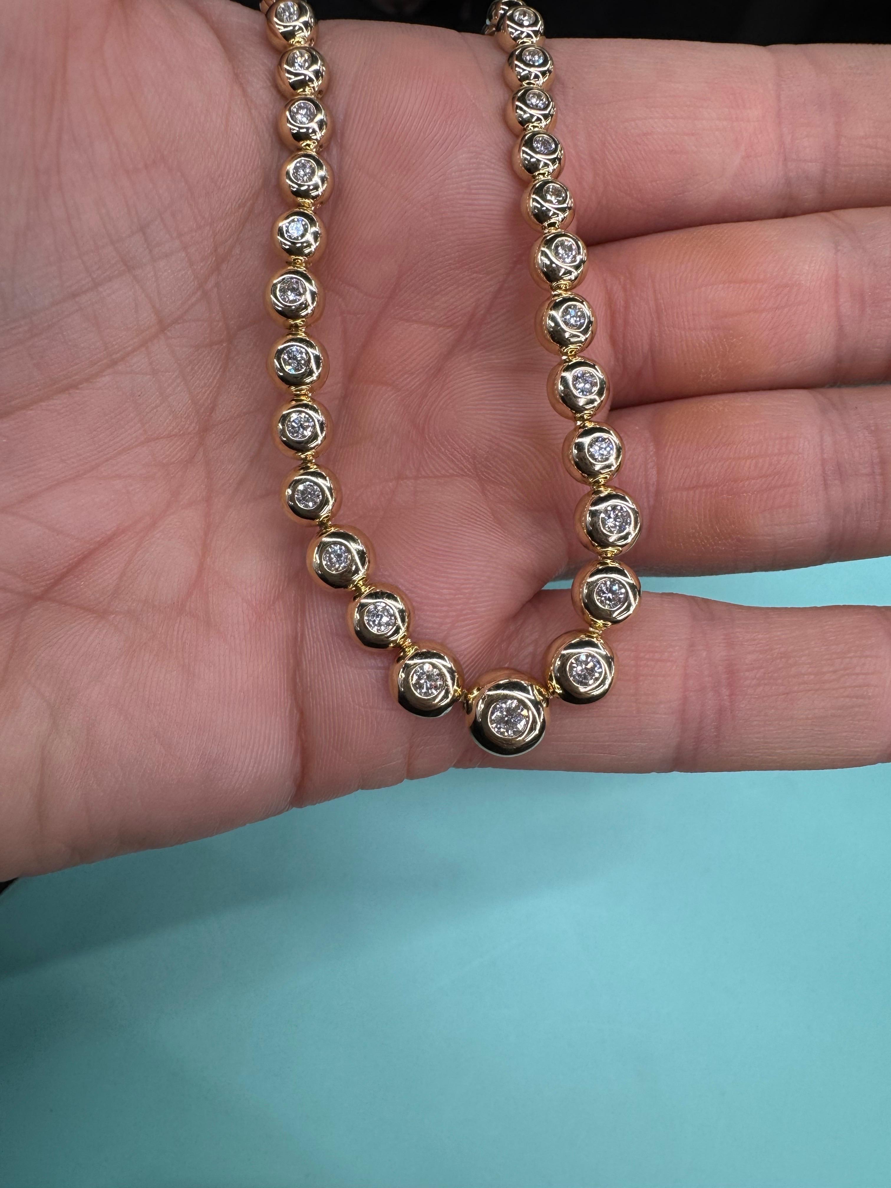 Collier tennis à bulles graduées en or jaune 14 carats G VS2 de 3,03 carats en vente 1