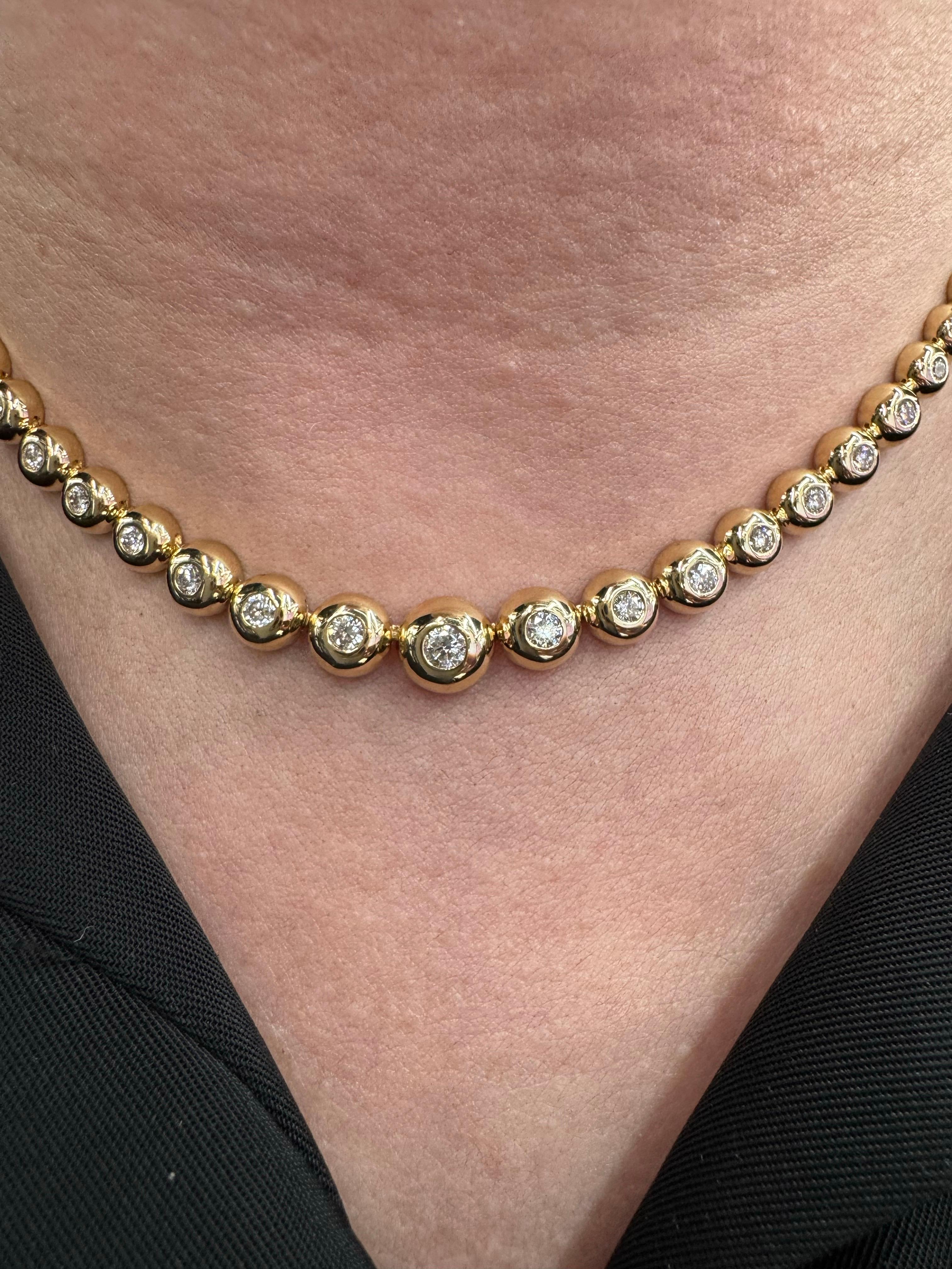 Collier tennis à bulles graduées en or jaune 14 carats G VS2 de 3,03 carats en vente 3