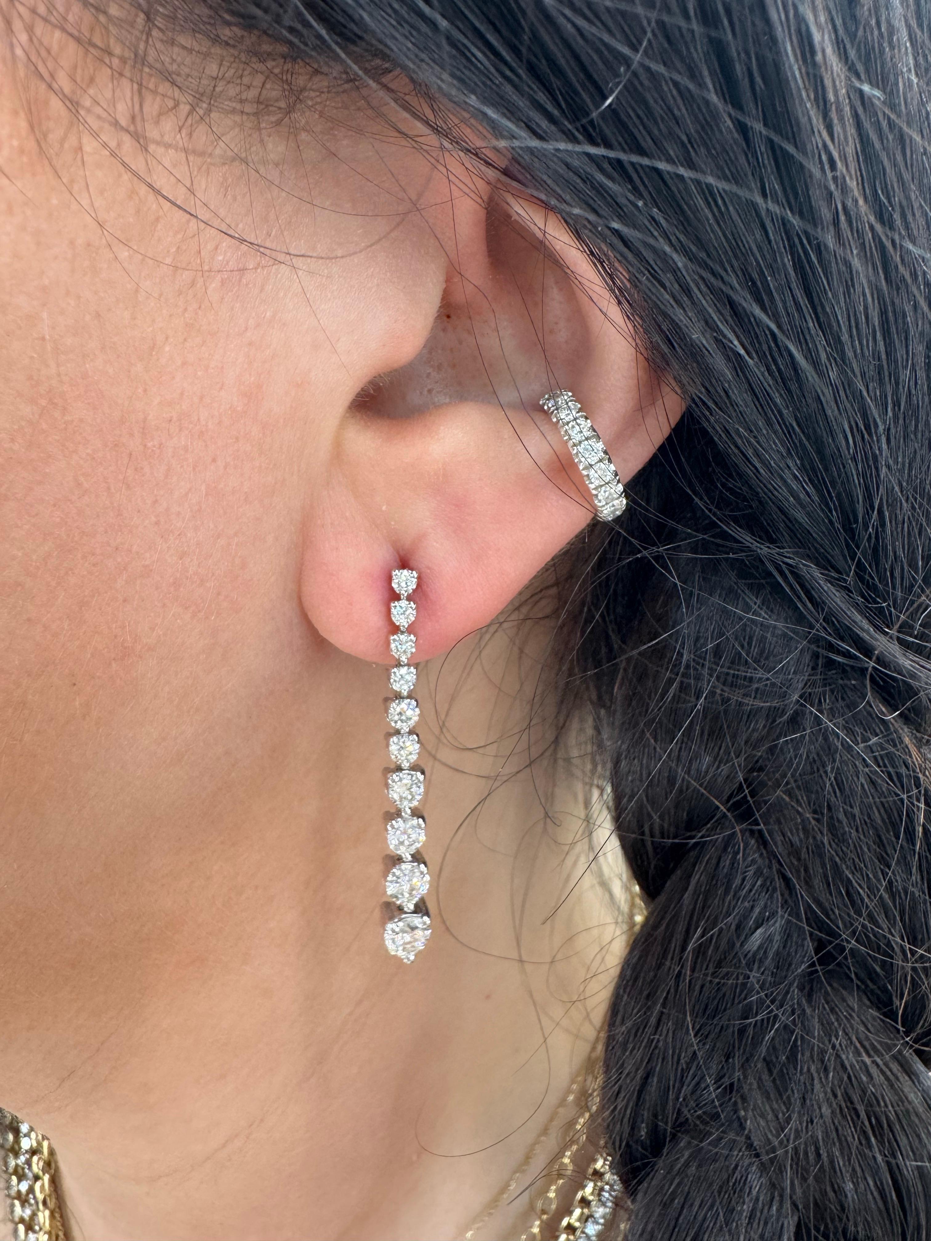 Pendientes de Gota de Diamante Graduado 2 Quilates Oro Blanco 14 Kilates G-H VS2-SI1 en venta 1