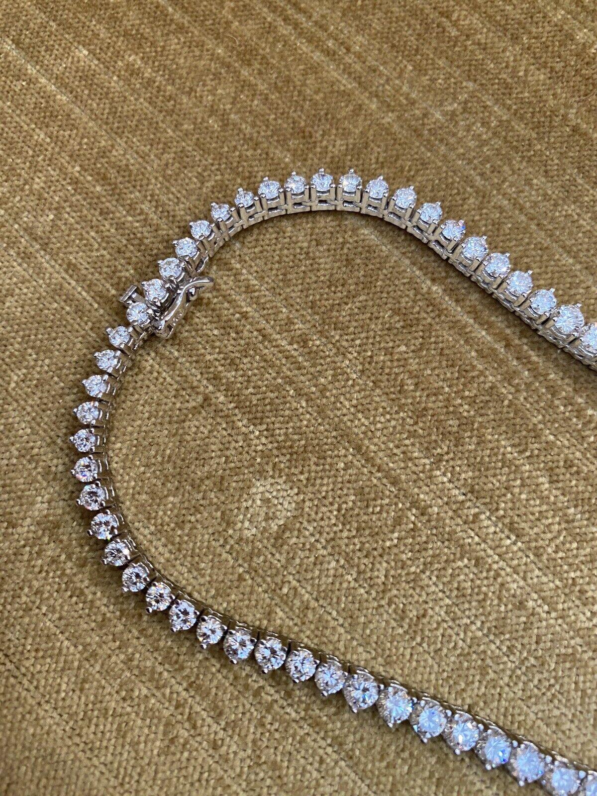 Graduated Diamond Riviera Necklace 19.45 Carats in 14k White Gold 15 inches In Excellent Condition For Sale In La Jolla, CA