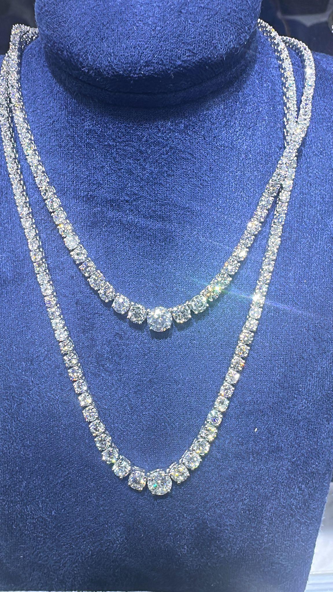 Women's Graduated Diamond Tennis Necklace in 18K White Gold, 9 Carats, 5mm Center For Sale