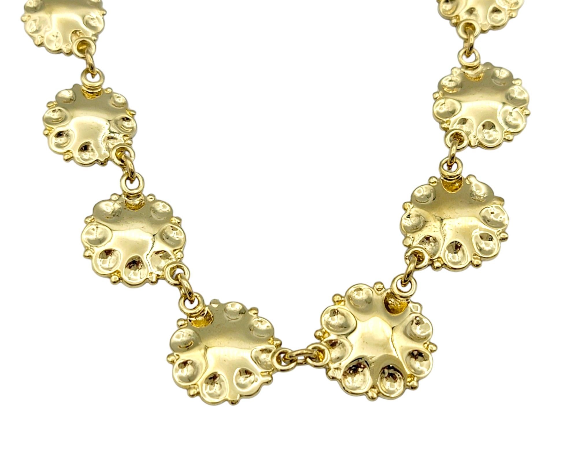 Graduated Flower Design Textured Link Necklace Set in 18 Karat Yellow Gold For Sale 1