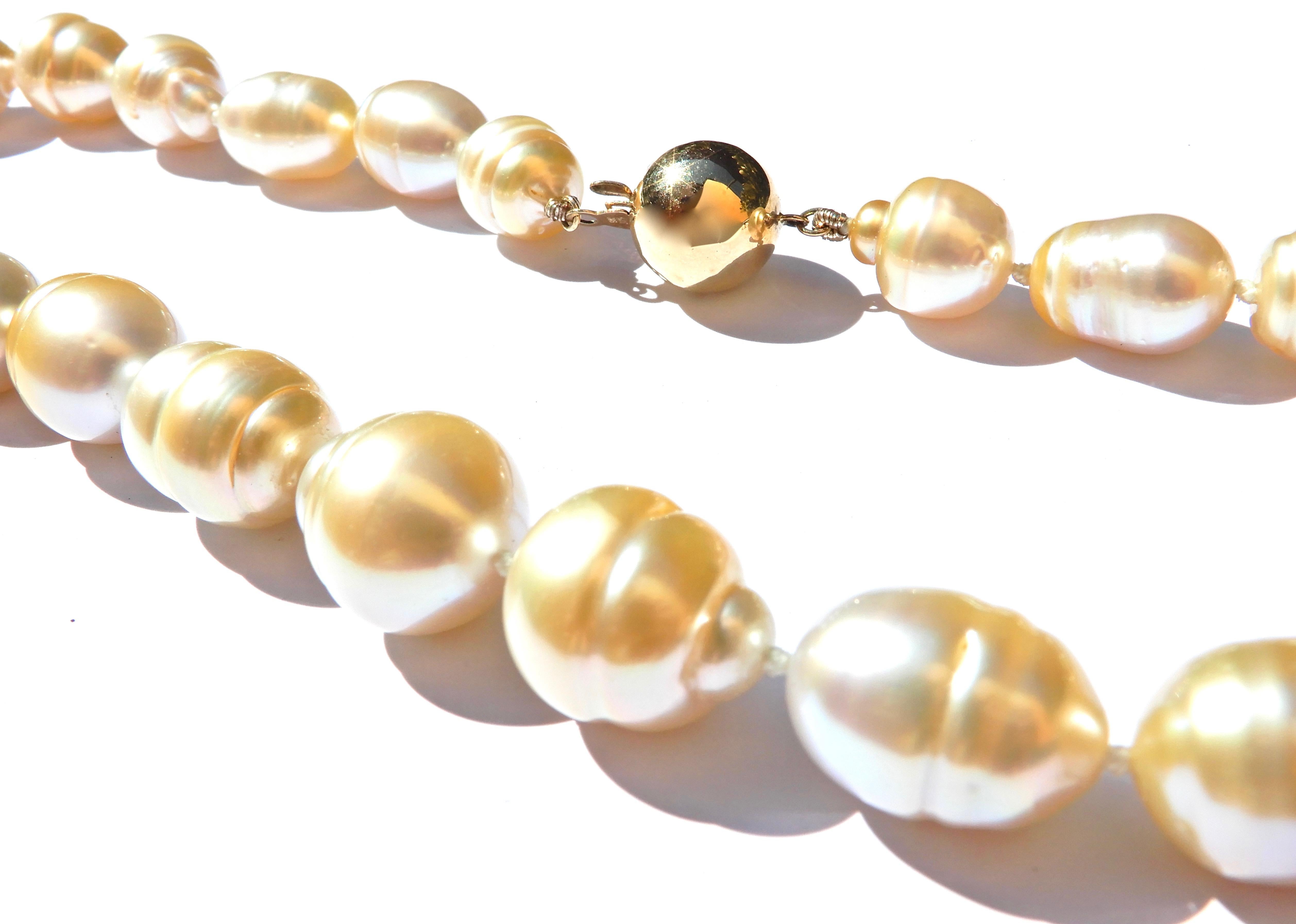 Graduated Golden South Sea Pearl and 9 Carat Yellow Gold Necklace In New Condition For Sale In Brisbane, QLD