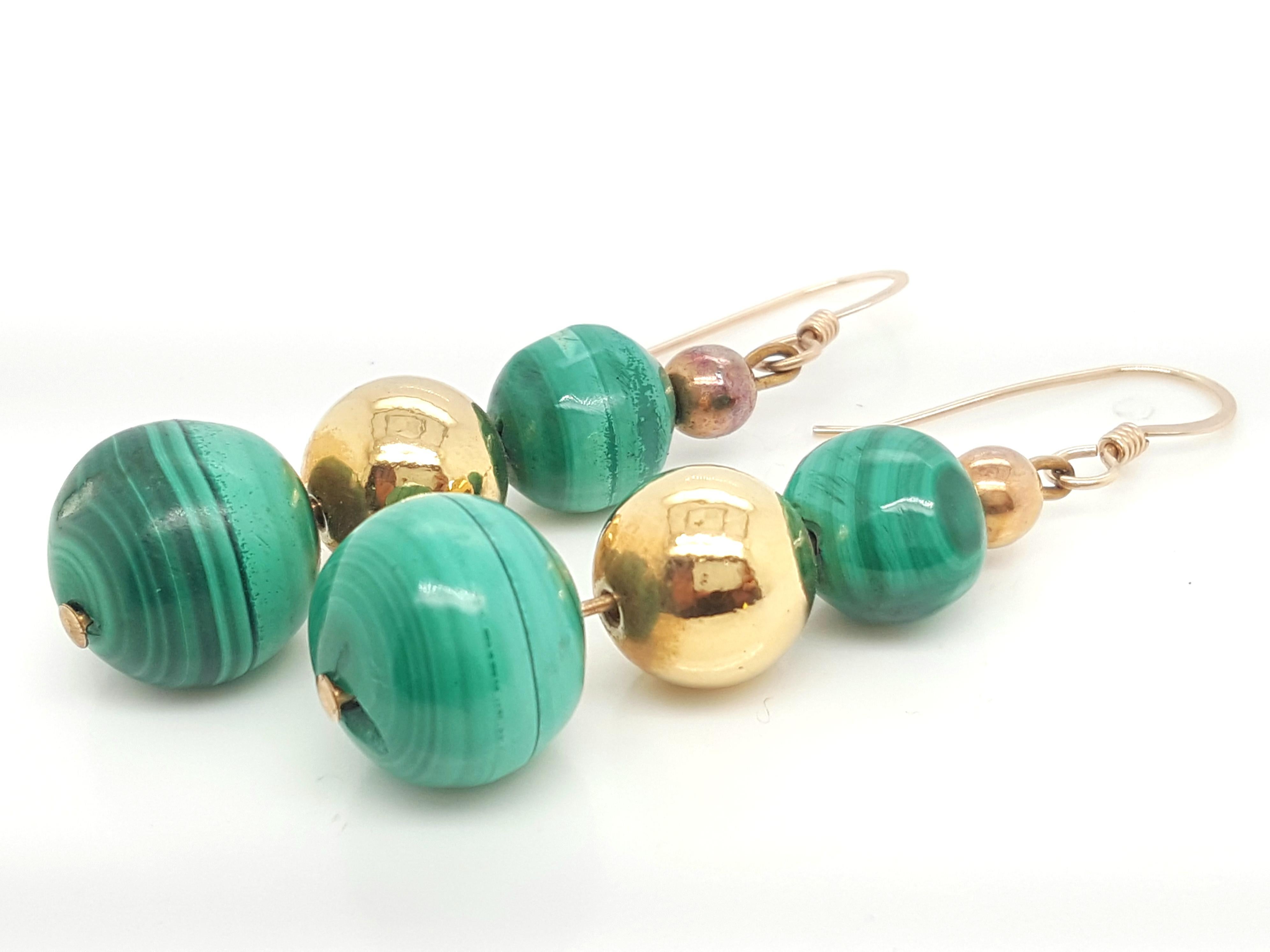 Graduated Malachite Bead Earrings Accented by Gold-Plated Beads In Good Condition For Sale In Addison, TX