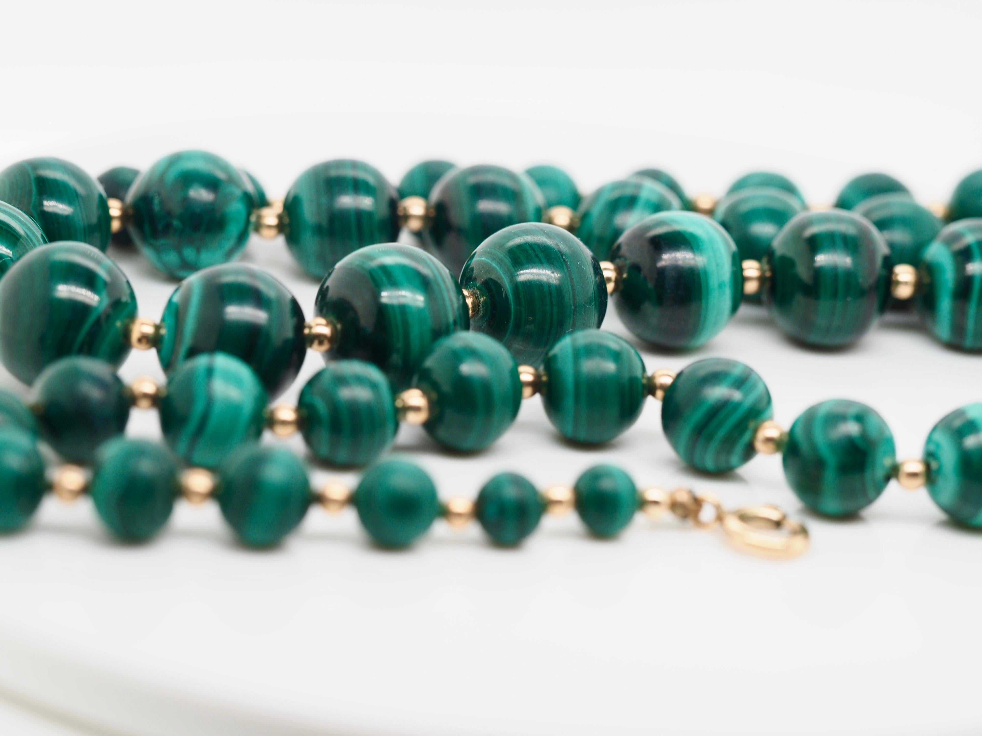 Graduated Malachite Bead Necklace Accented by Gold Filled Beads In Excellent Condition For Sale In Addison, TX