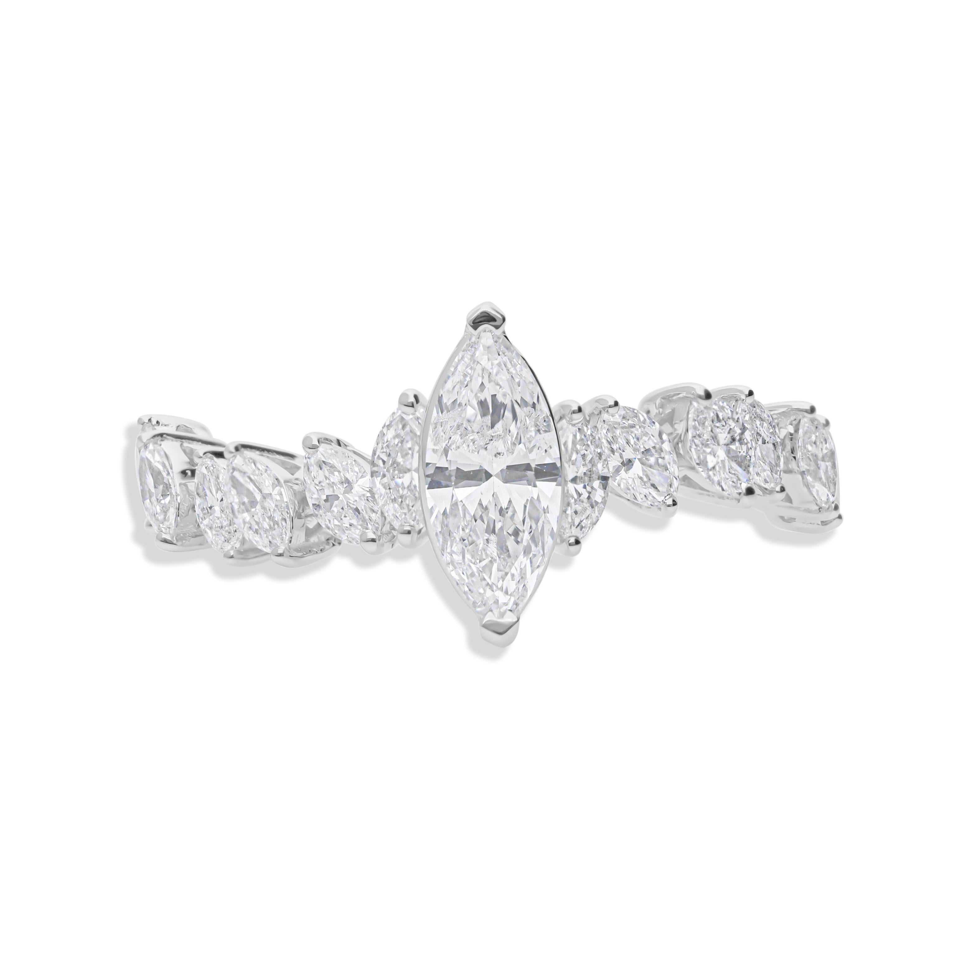 in vendita:  Anello di fidanzamento con diamante Marquise graduato SI/HI da 1,31 carati, oro bianco 14k 7