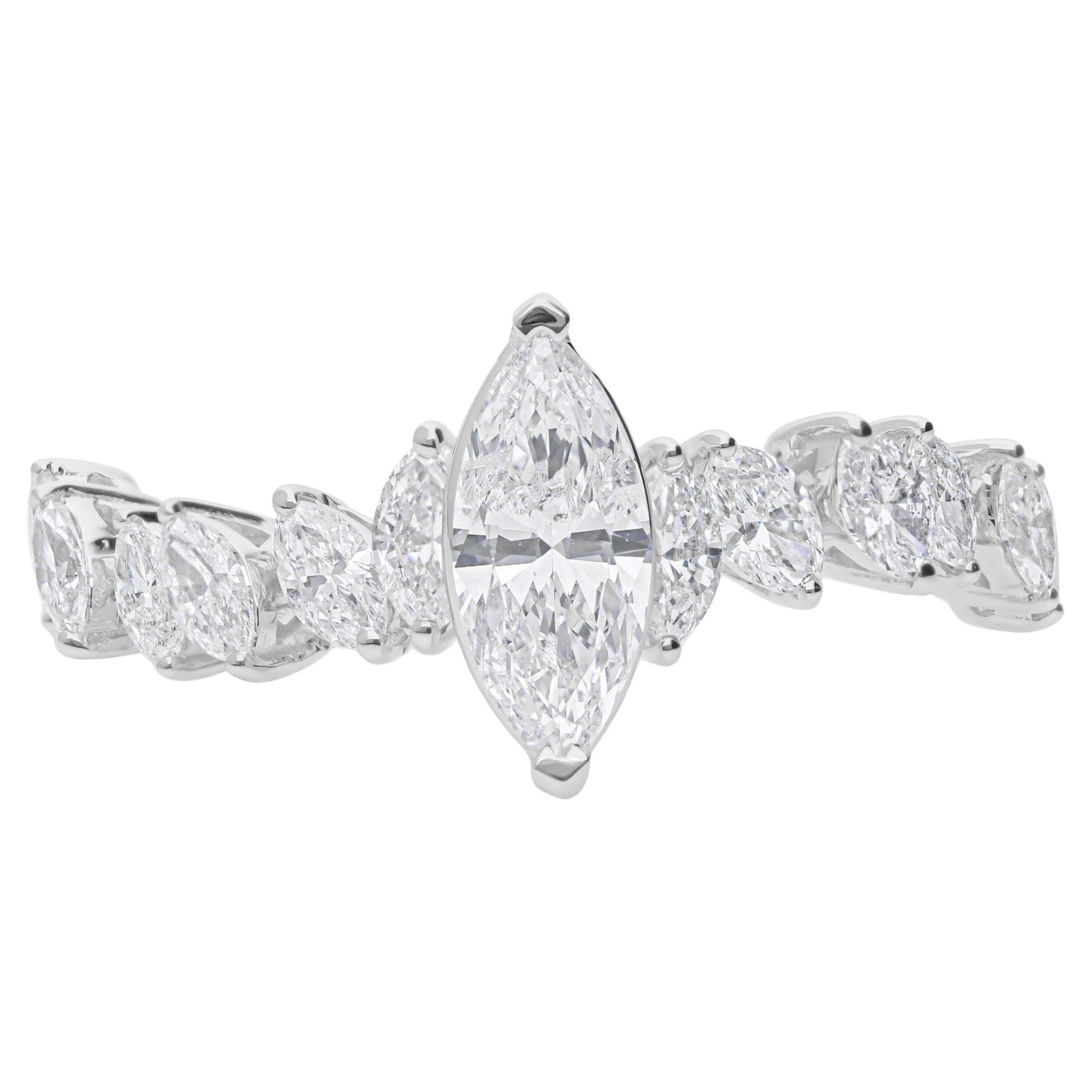 in vendita:  Anello di fidanzamento con diamante Marquise graduato SI/HI da 1,31 carati, oro bianco 14k