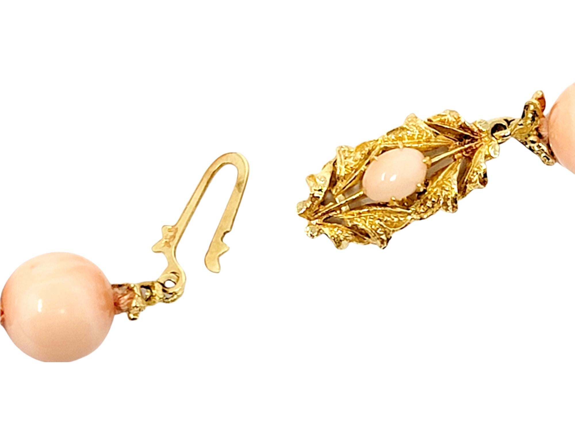 Collier de perles de corail naturel gradué de 49,5 cm avec fermoir en or jaune 18 carats  en vente 4
