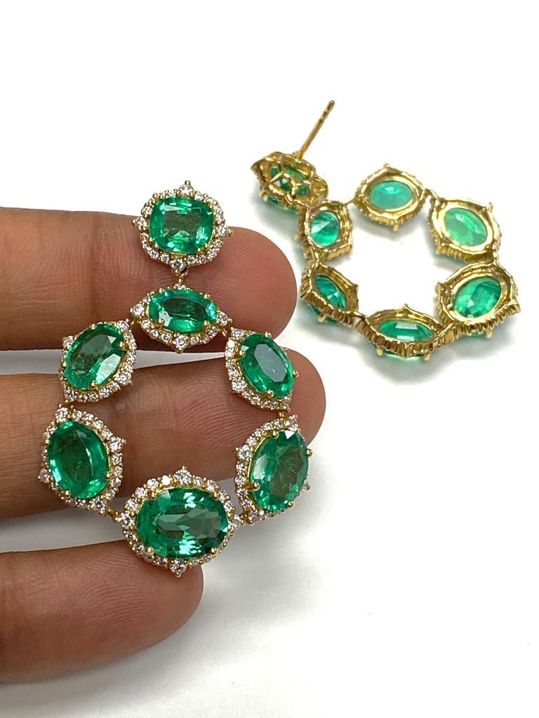 Oval Cut Goshwara Oval Emerald Graduated And Diamond Earrings