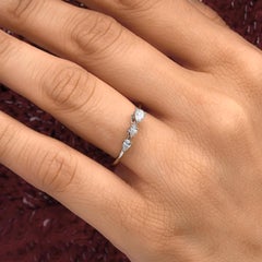 Graduated Pear 0.28Ct SI/H Natural Diamond Three Stone Band Ring 18k White Gold