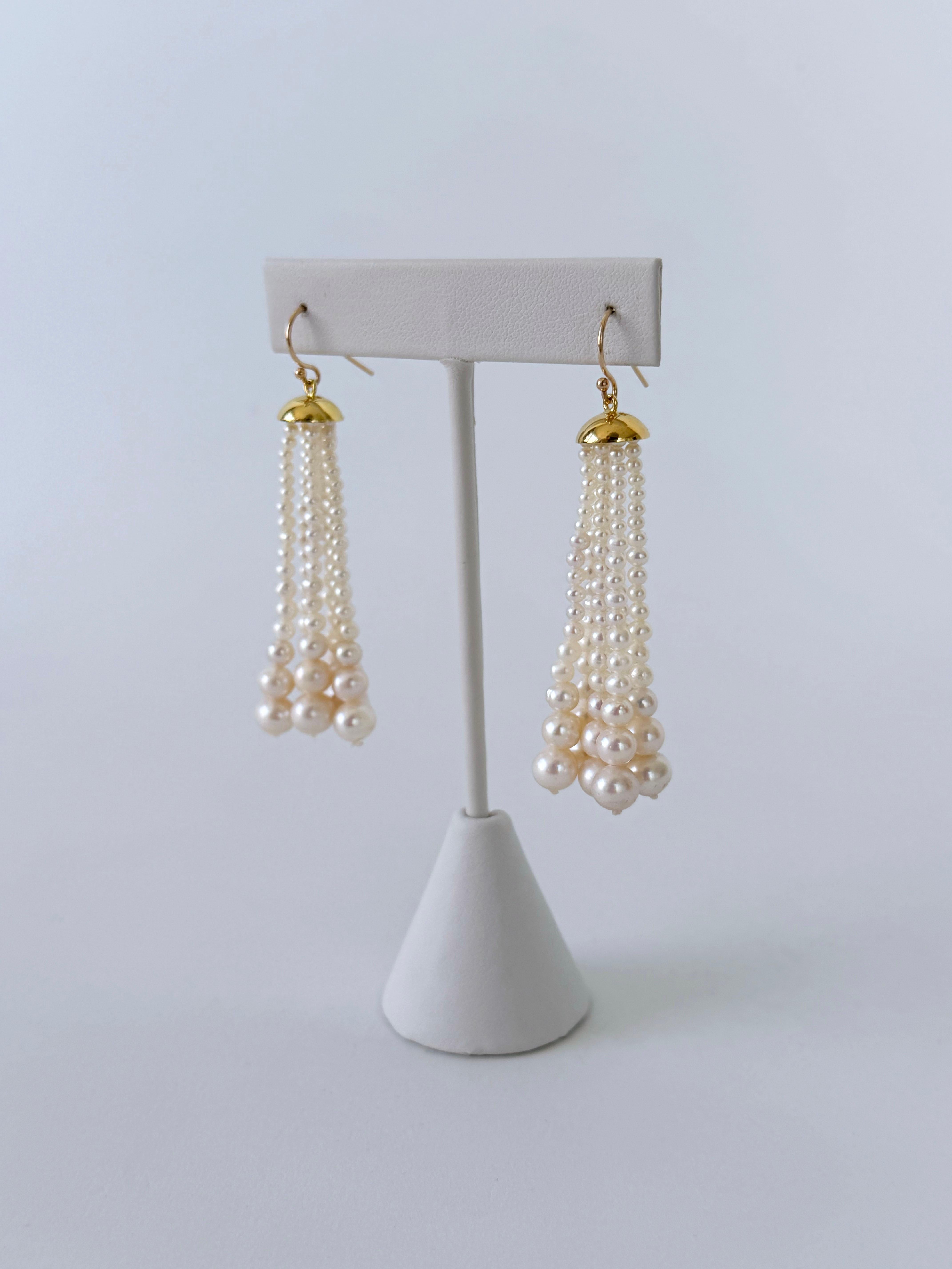 Women's Marina J. Graduated Pearl Tassel Earring With 18k Gold Plated Cup & Gold Hooks For Sale