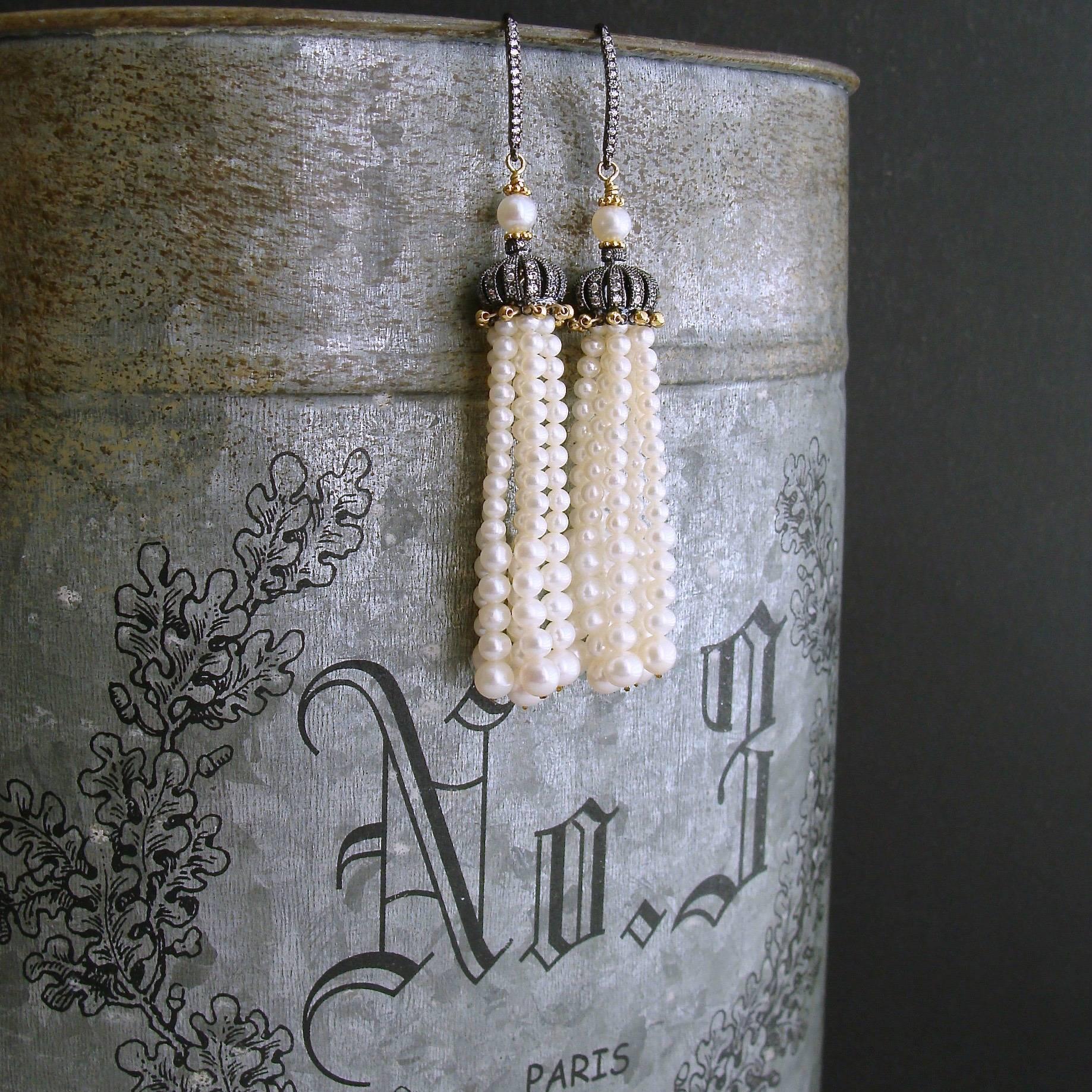 Graduated Pearl Tassel Earrings In New Condition In Colleyville, TX