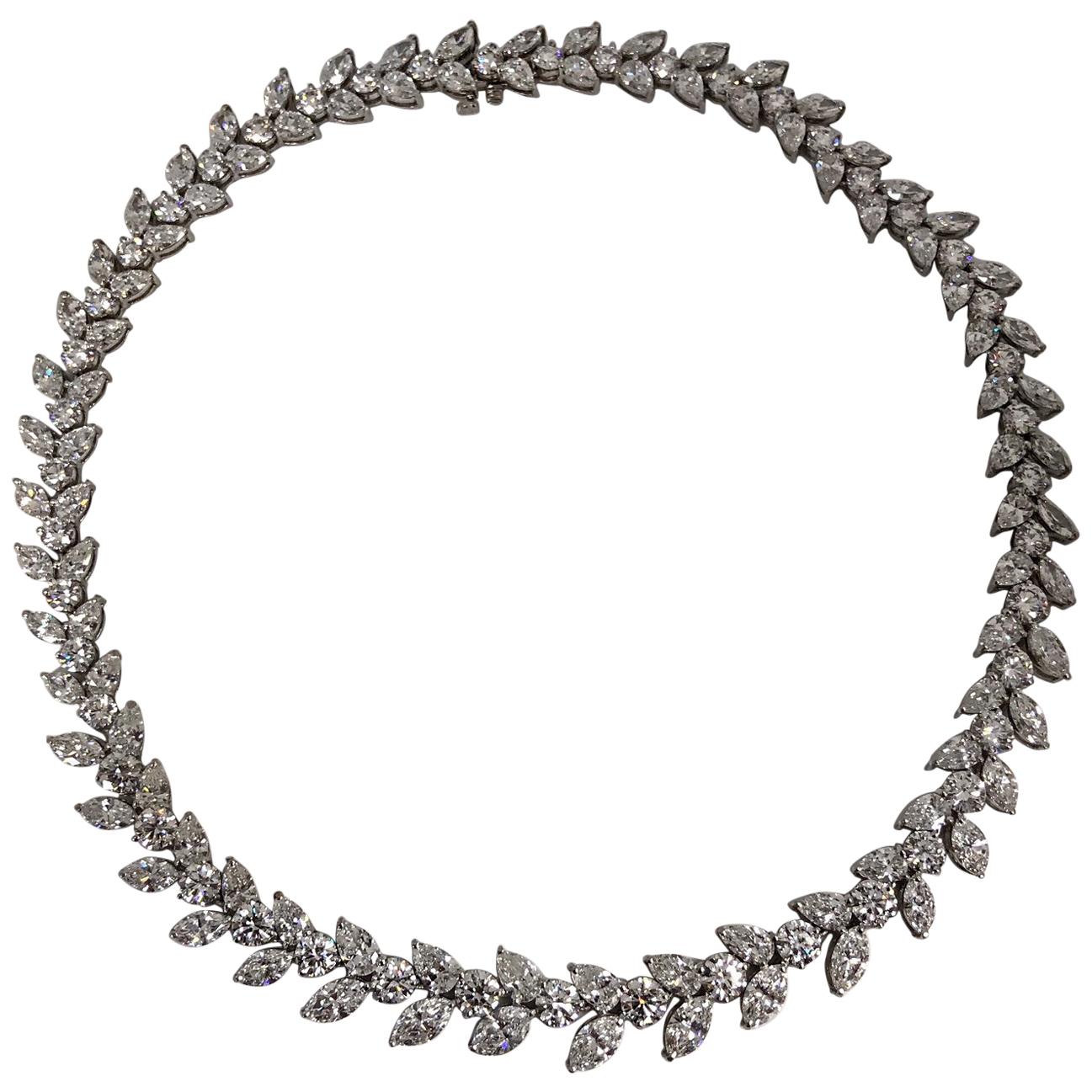 Modern Graduated Platinum and Diamond Wreath Style Necklace For Sale