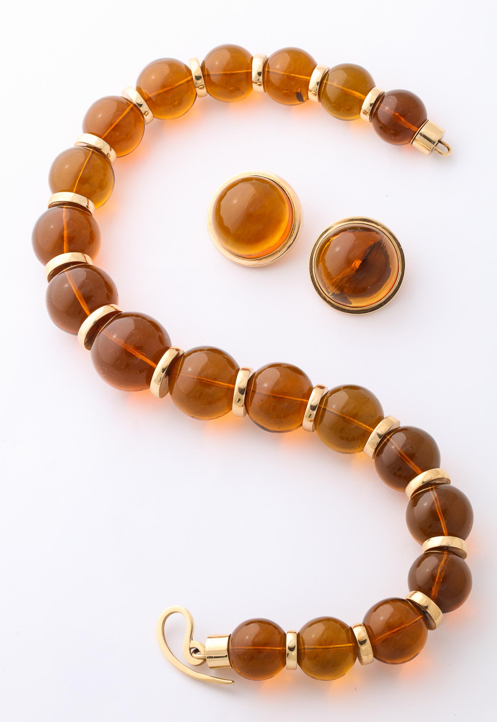 Graduated Reconstituted Amber and 18 Karat Yellow Gold Rondel Necklace For Sale 1
