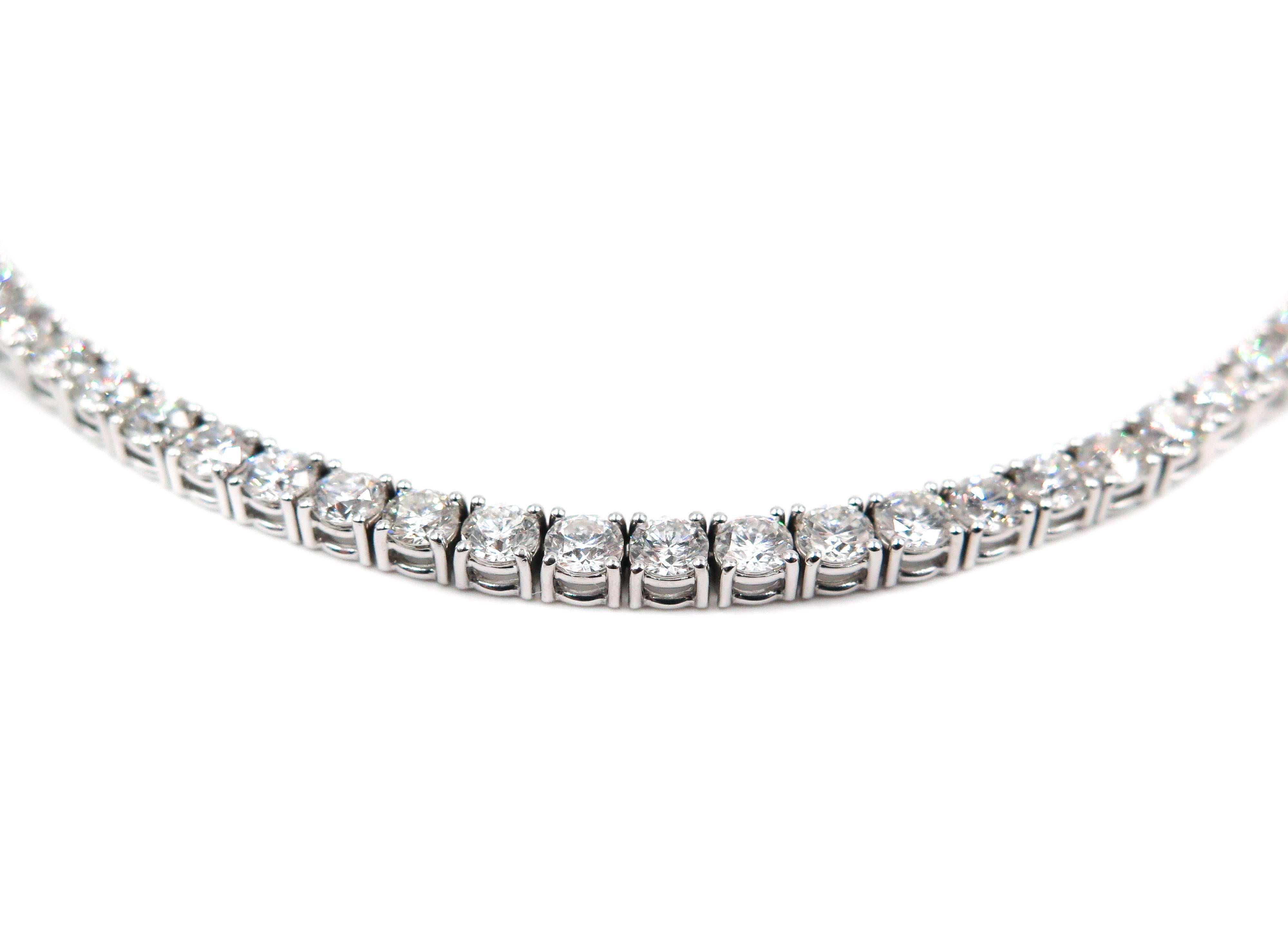 Italian Master jewelers pride themselves of excellent craftsmanship and there's not doubt of their reputation. You can certainly enjoy it in this gorgeous Diamond Line Necklace, set in 18k white gold making this necklace an exquisite piece of