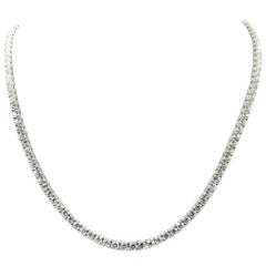Abgestufte Riviera-Diamantkette