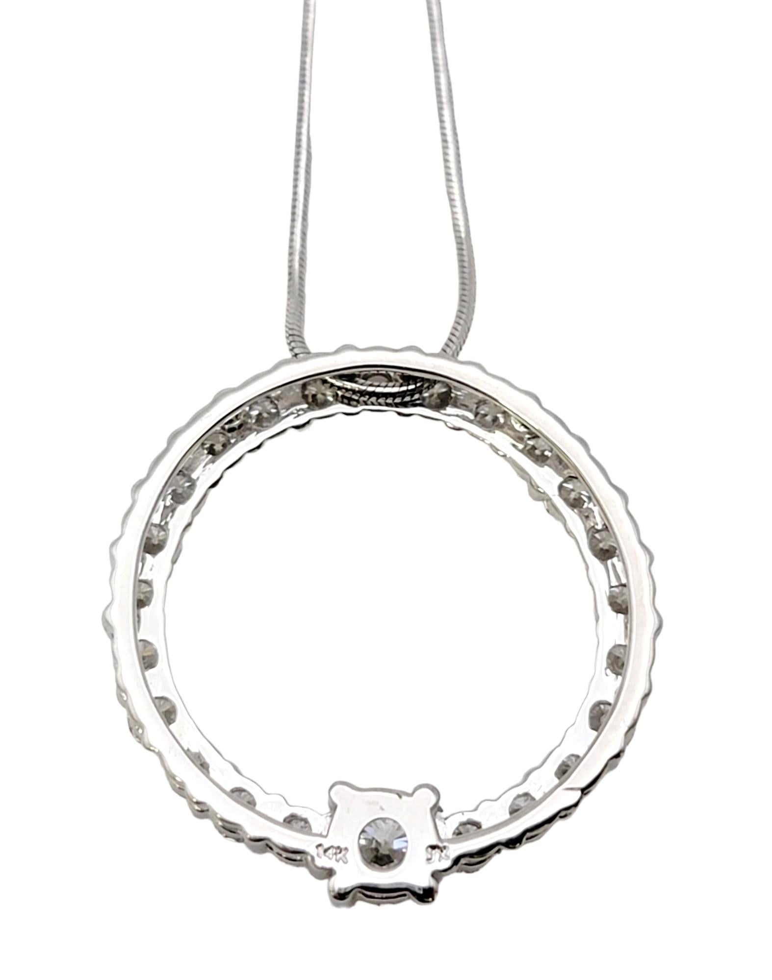 Graduated Round Diamond Open Circle Pendant Necklace in 14 Karat White Gold For Sale 3