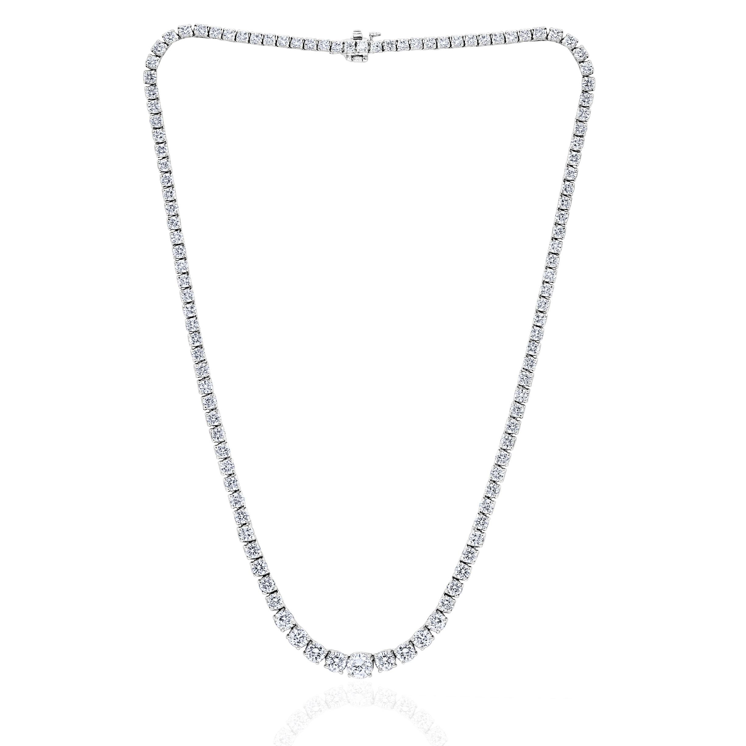 Round Cut Graduated Round Diamond Riviera Tennis Necklace For Sale