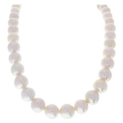 Vintage Graduated South Sea White Pearl Necklace