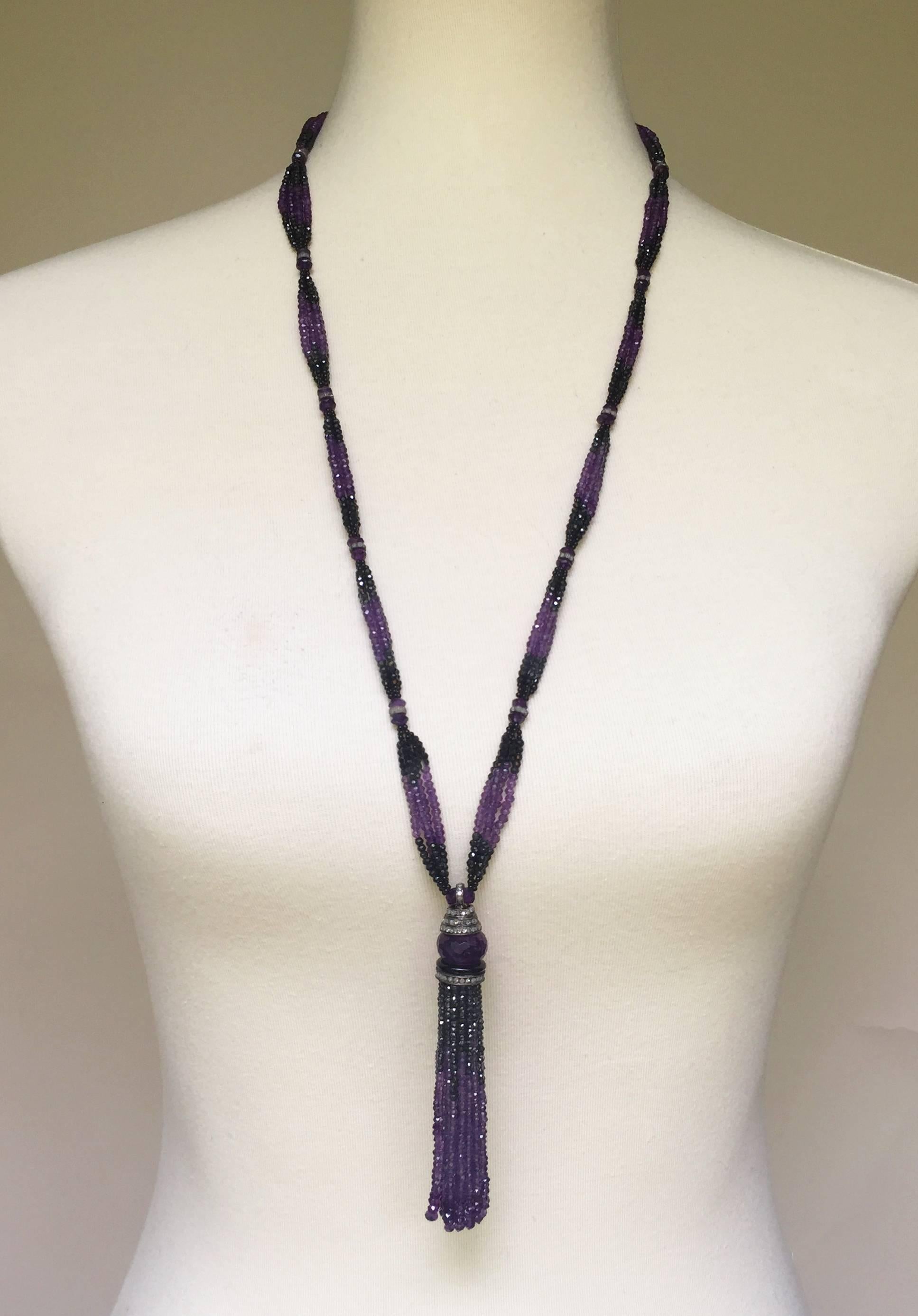 Graduated Spinel and Amethyst Lariat Necklace with Diamonds and 14k White Gold  In New Condition In Los Angeles, CA